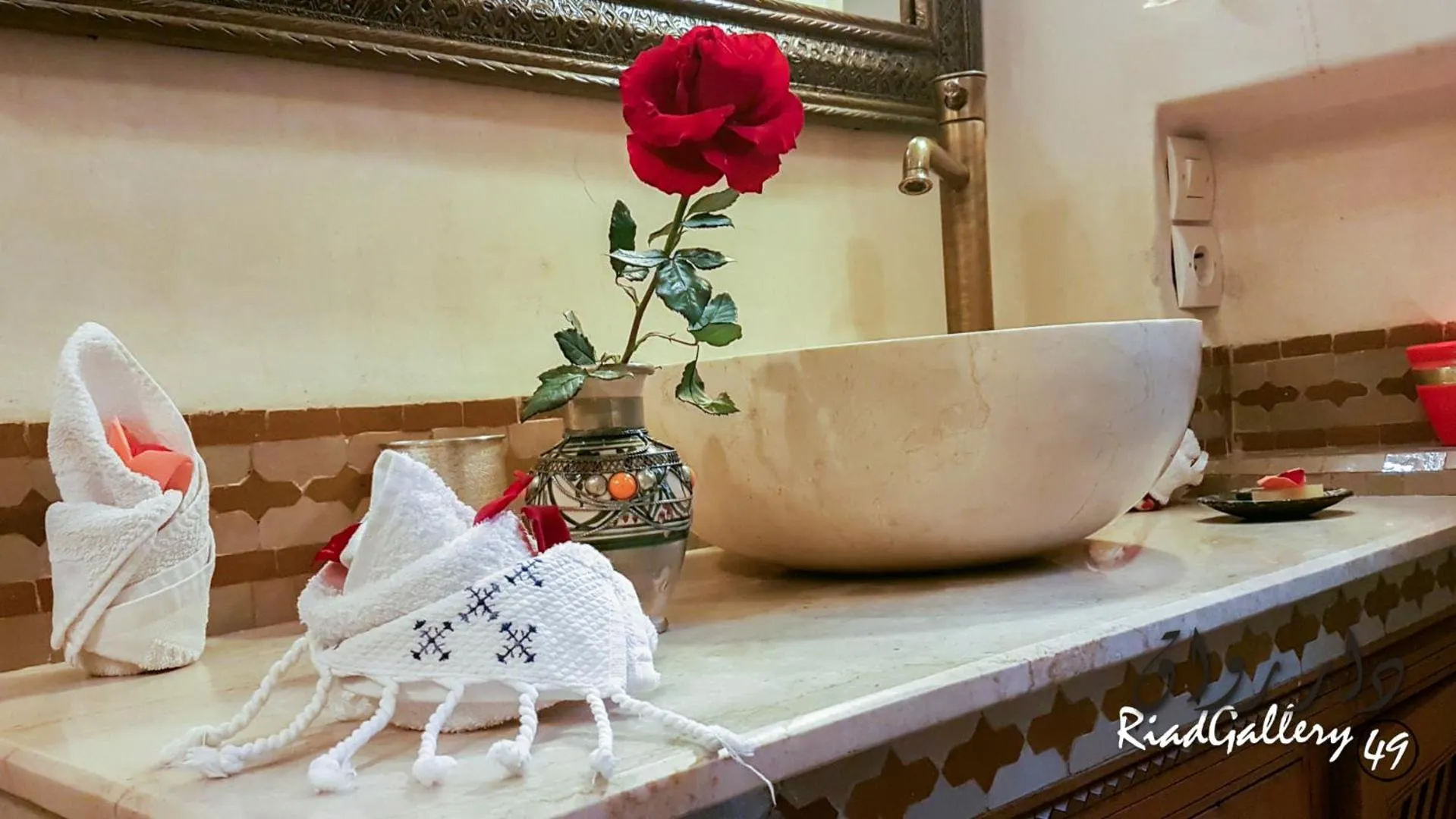 Bathroom in Riad Gallery 49 & Spa