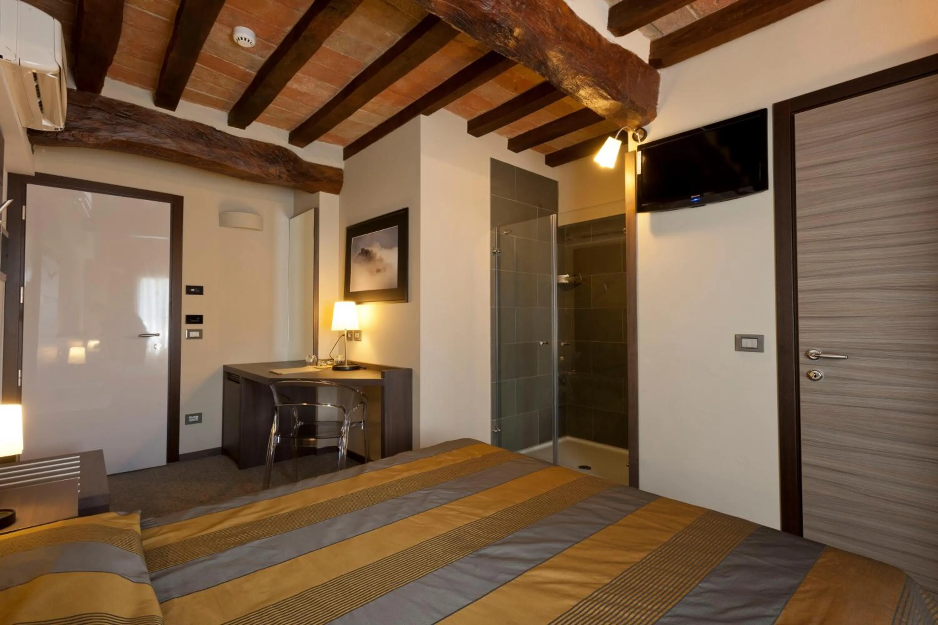 Bed in Locanda Sant'Ambrogio