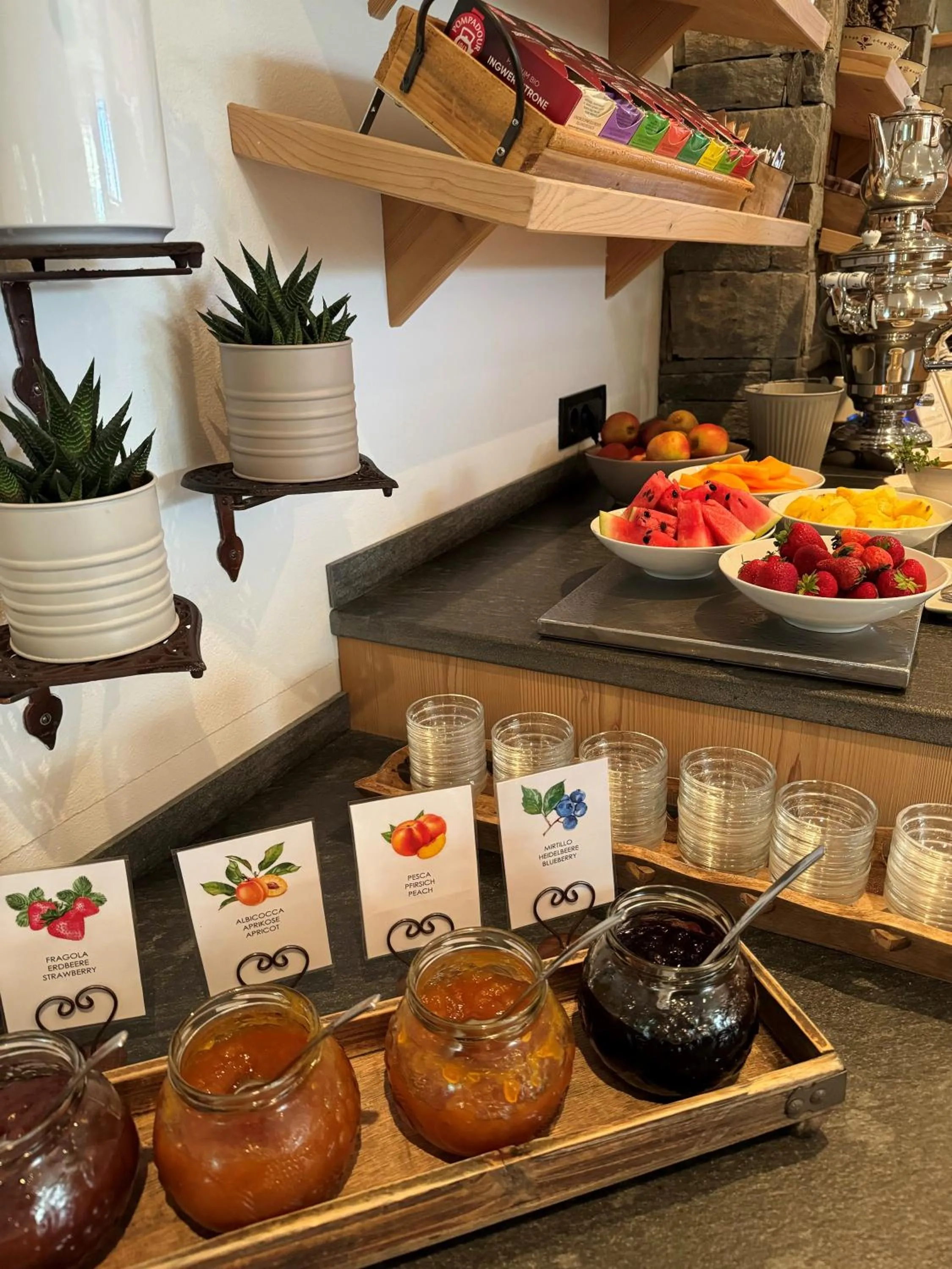 Breakfast in Hotel Arnaria