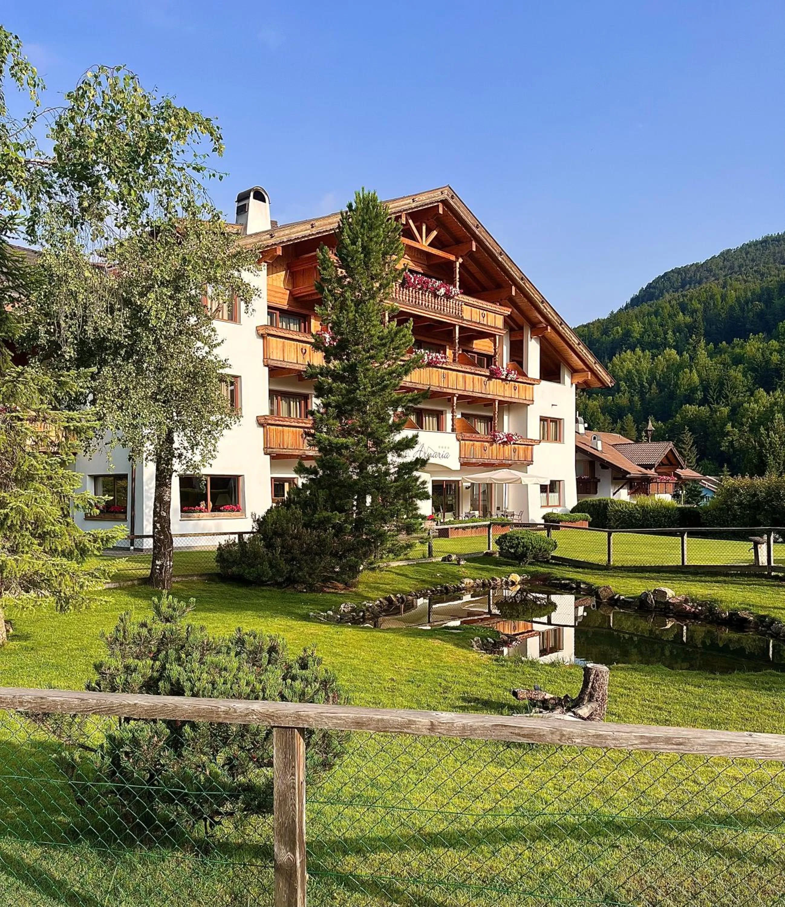 Property building in Hotel Arnaria