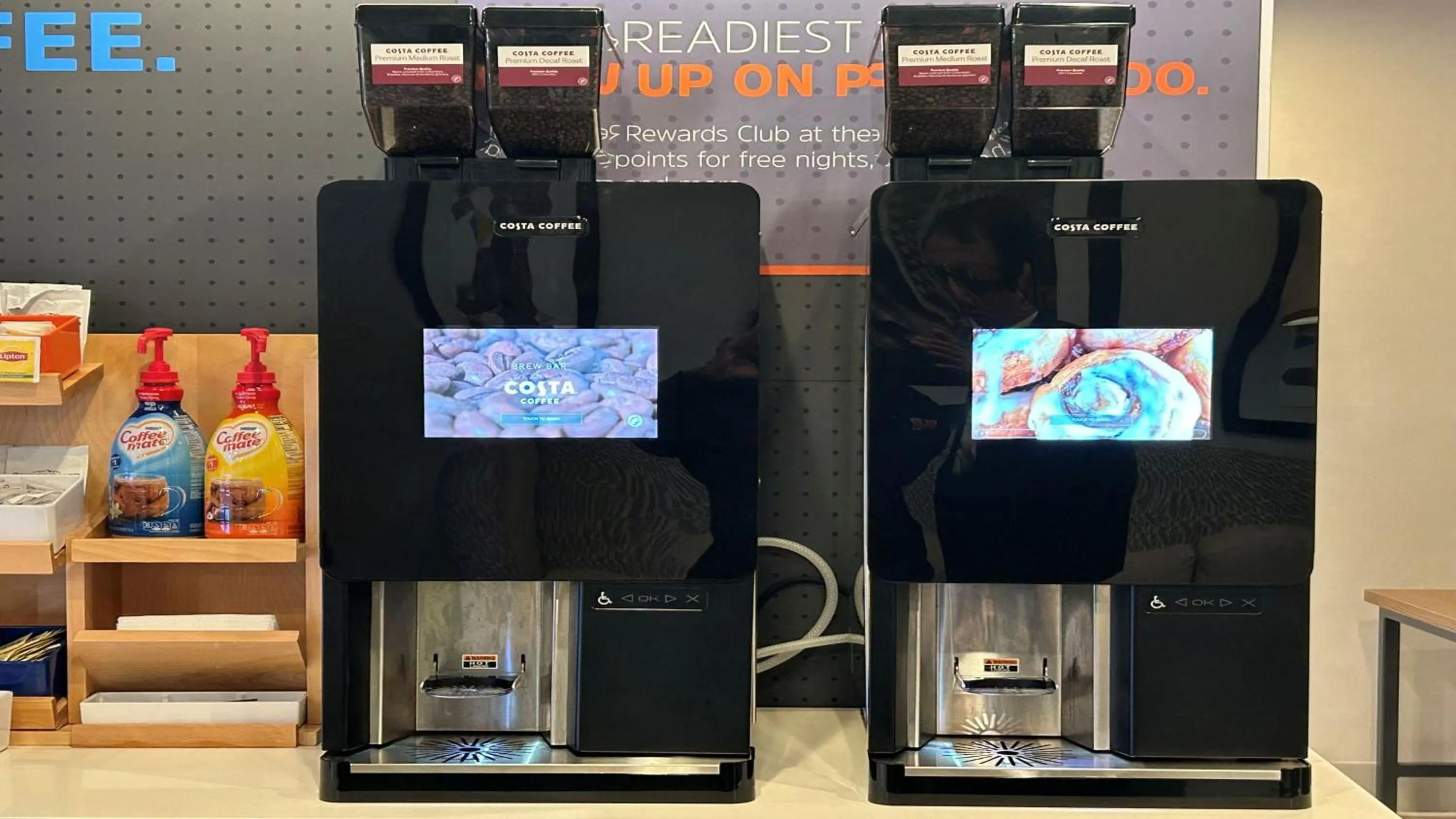 Coffee/tea facilities in Holiday Inn Express Pittsburgh-Bridgeville by IHG