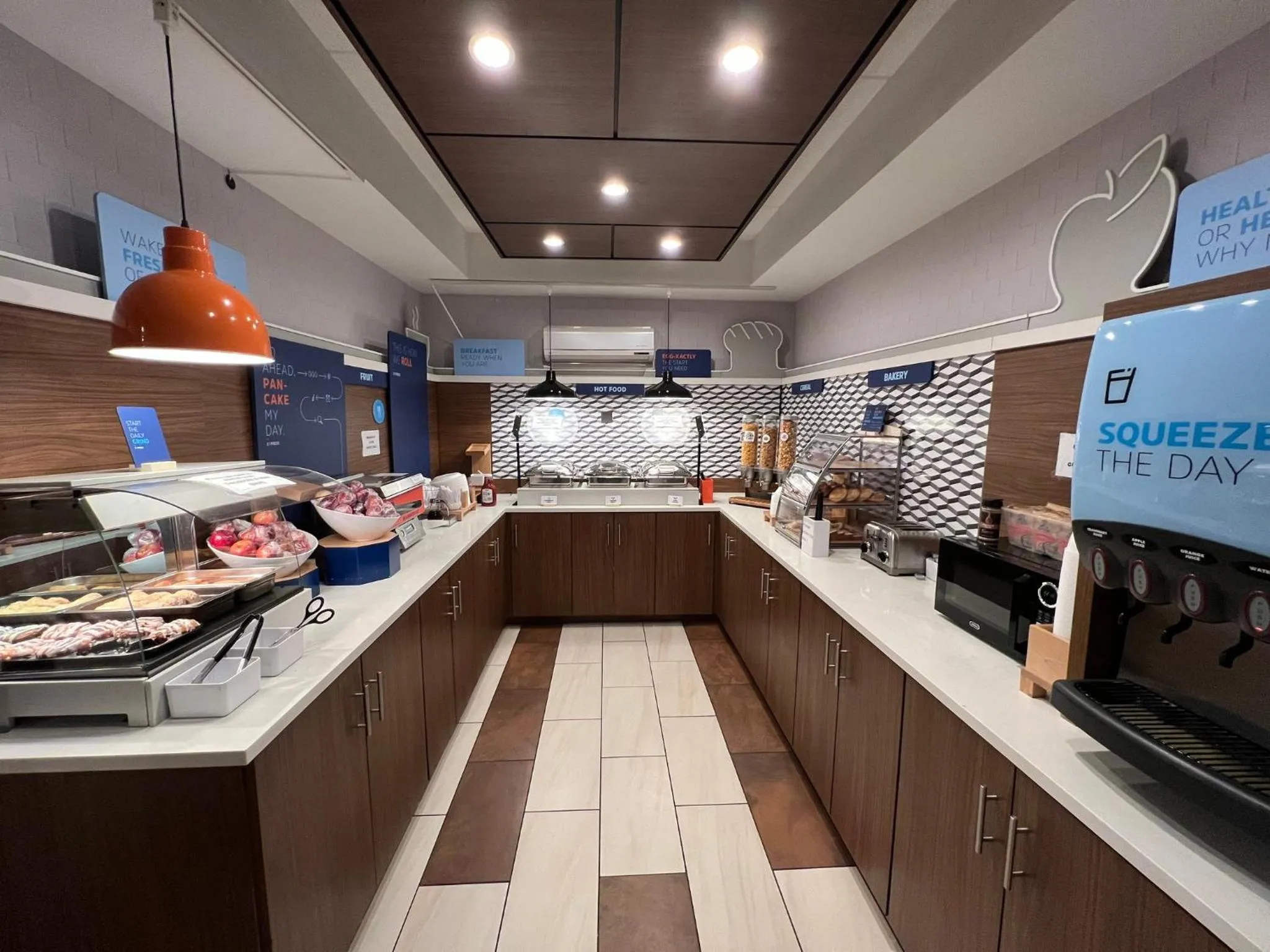 Breakfast in Holiday Inn Express Pittsburgh-Bridgeville by IHG