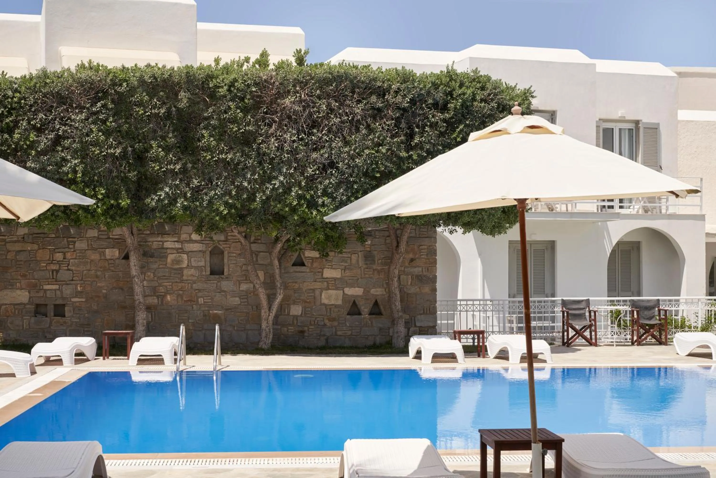 Swimming pool in Polos Hotel Paros
