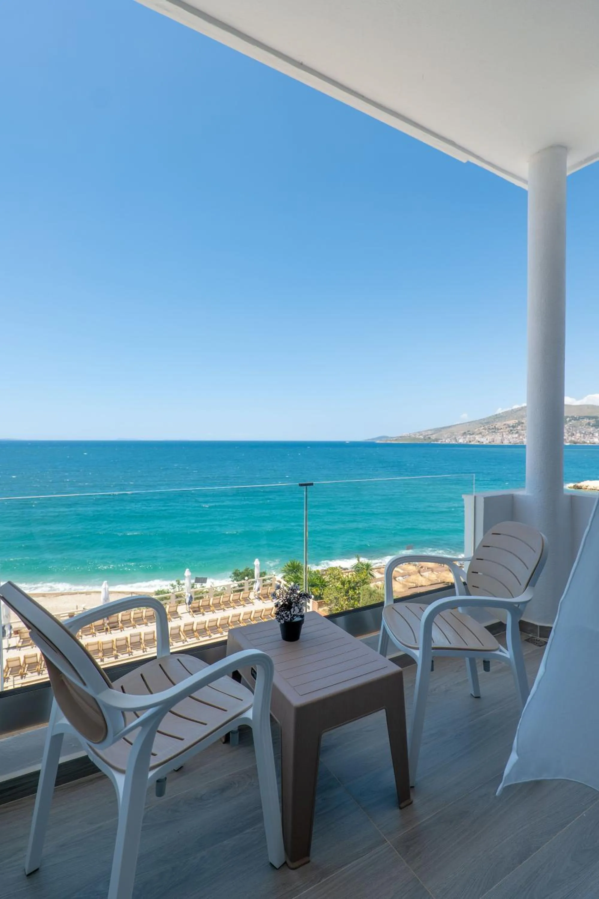 Balcony/Terrace in Hotel Emblem