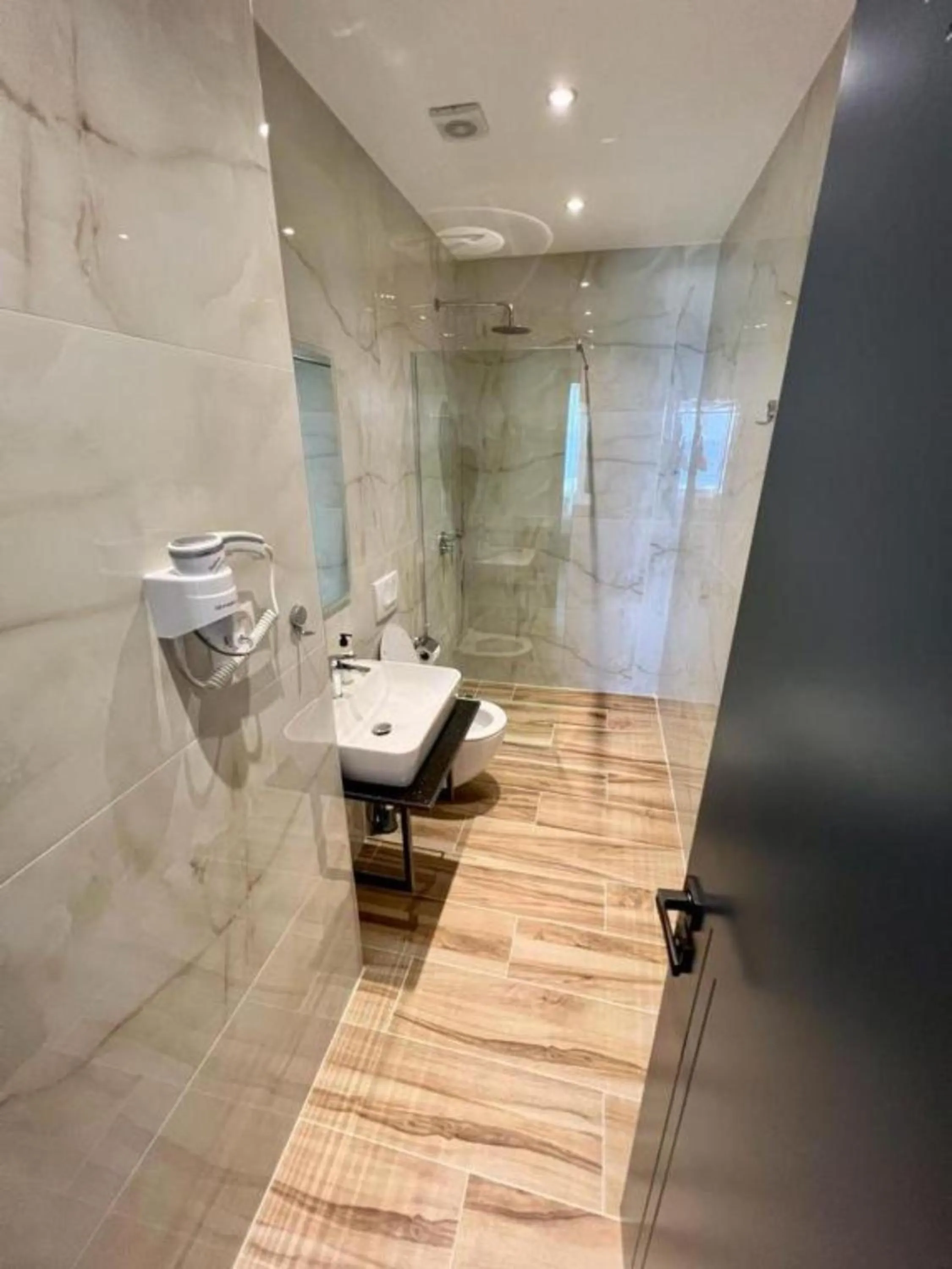 Shower in Hotel Emblem