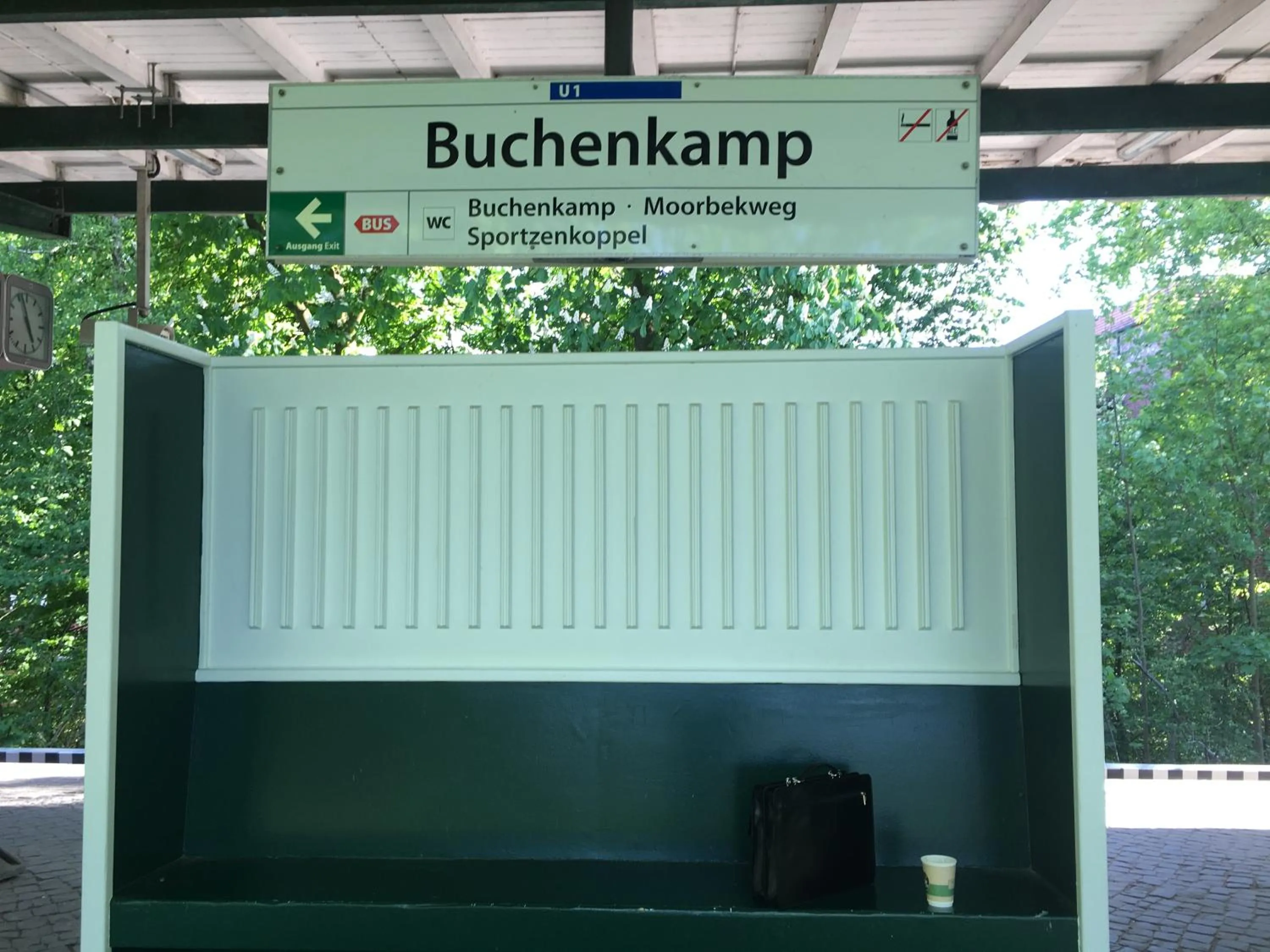 Off site in mybrand boardinghouse Volksdorf Self Check-in -free parking