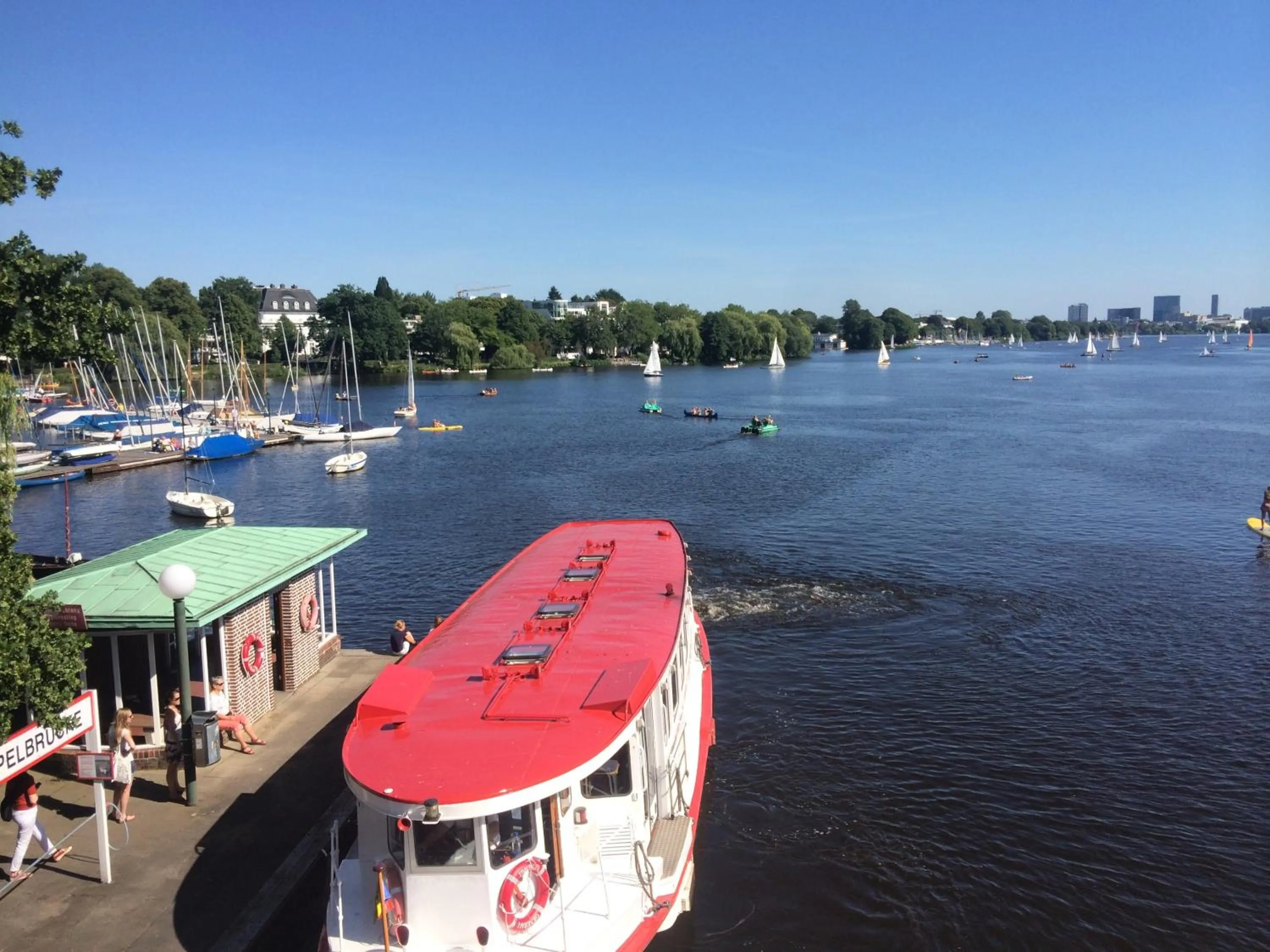 Off site in mybrand boardinghouse Volksdorf Self Check-in -free parking