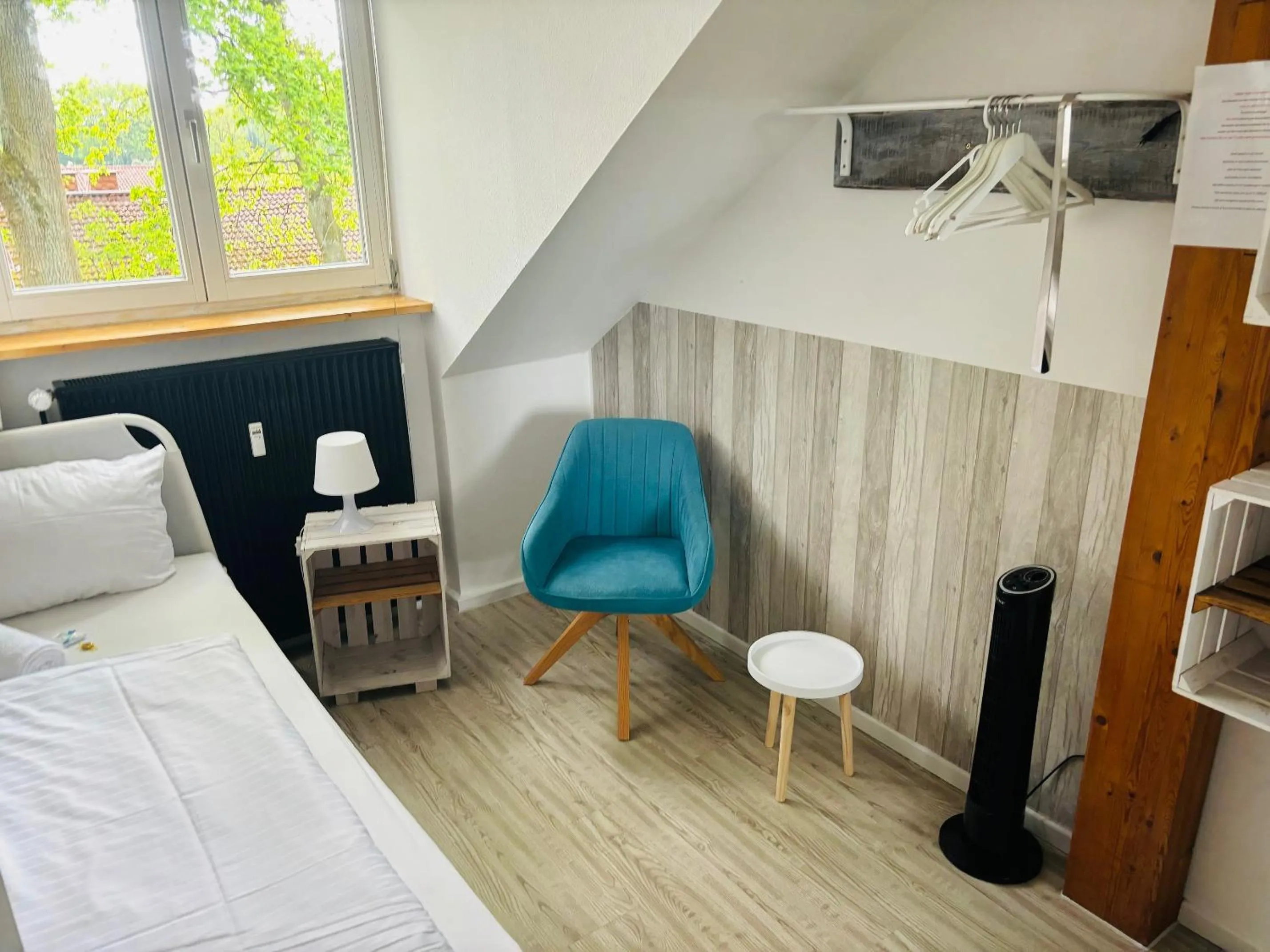 Bed in mybrand boardinghouse Volksdorf Self Check-in -free parking