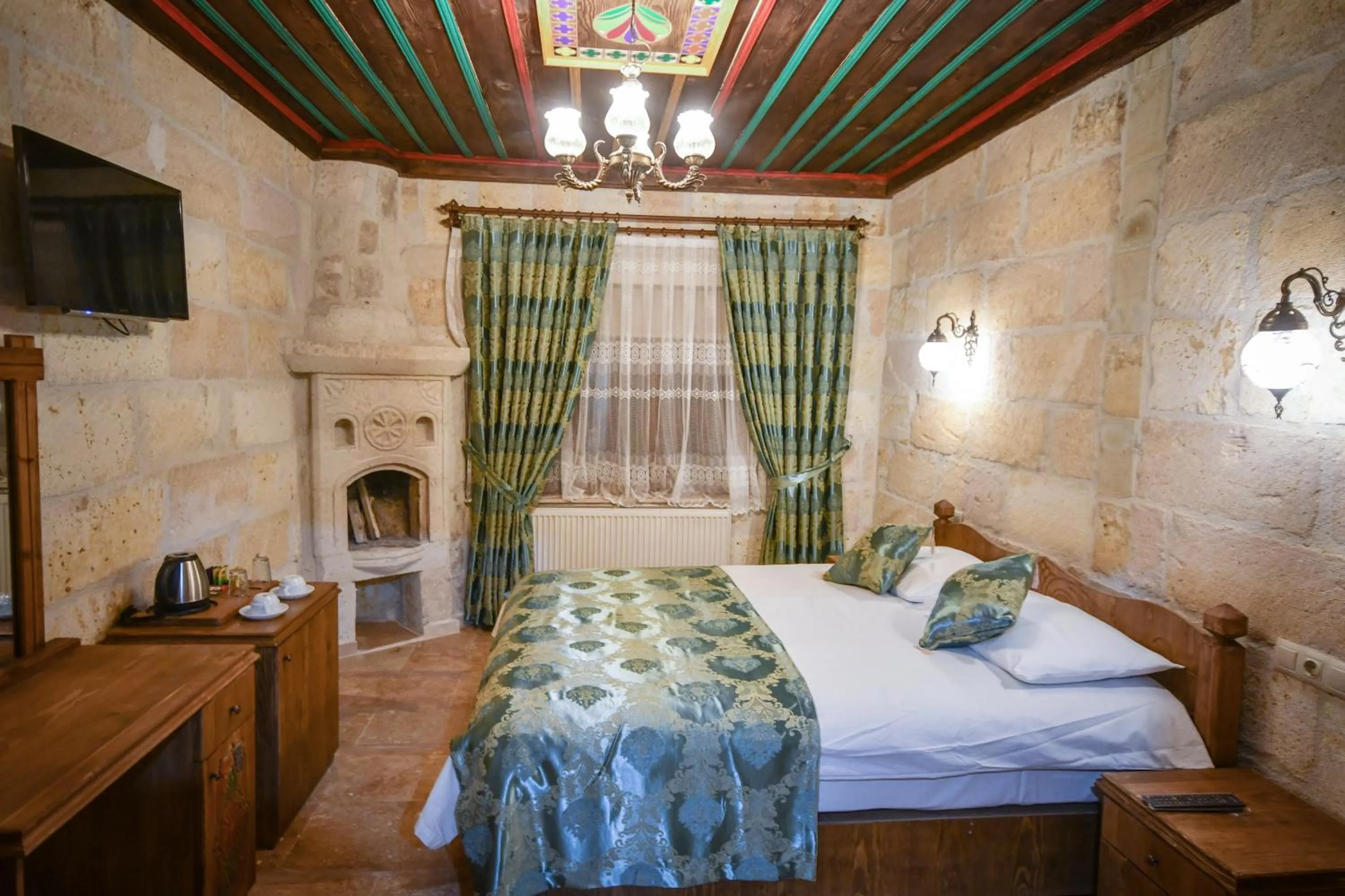 Photo of the whole room, Bed in Cappadocia sightseeing Hotel