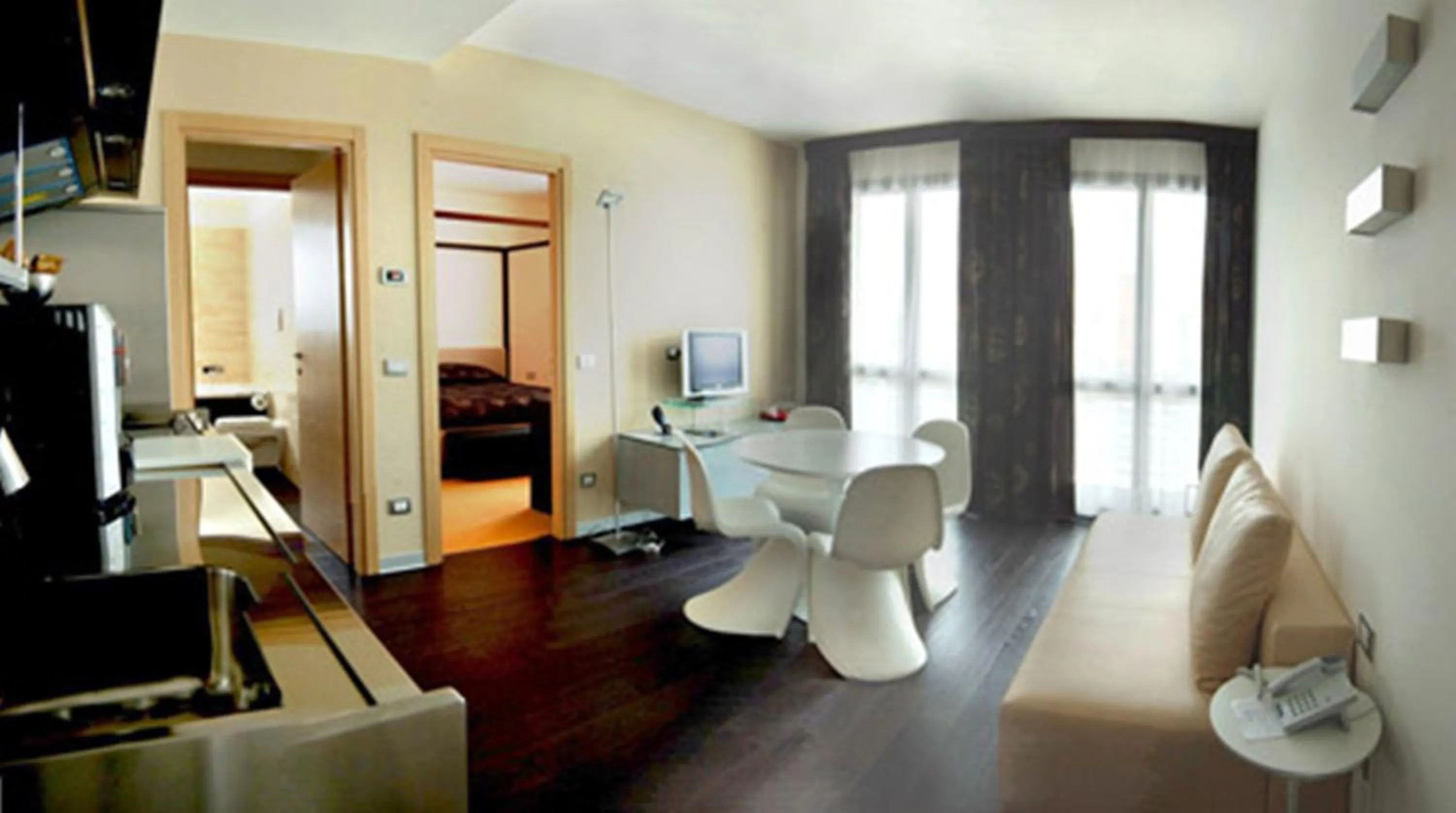 Dining area in Matrix Hotel & Residence