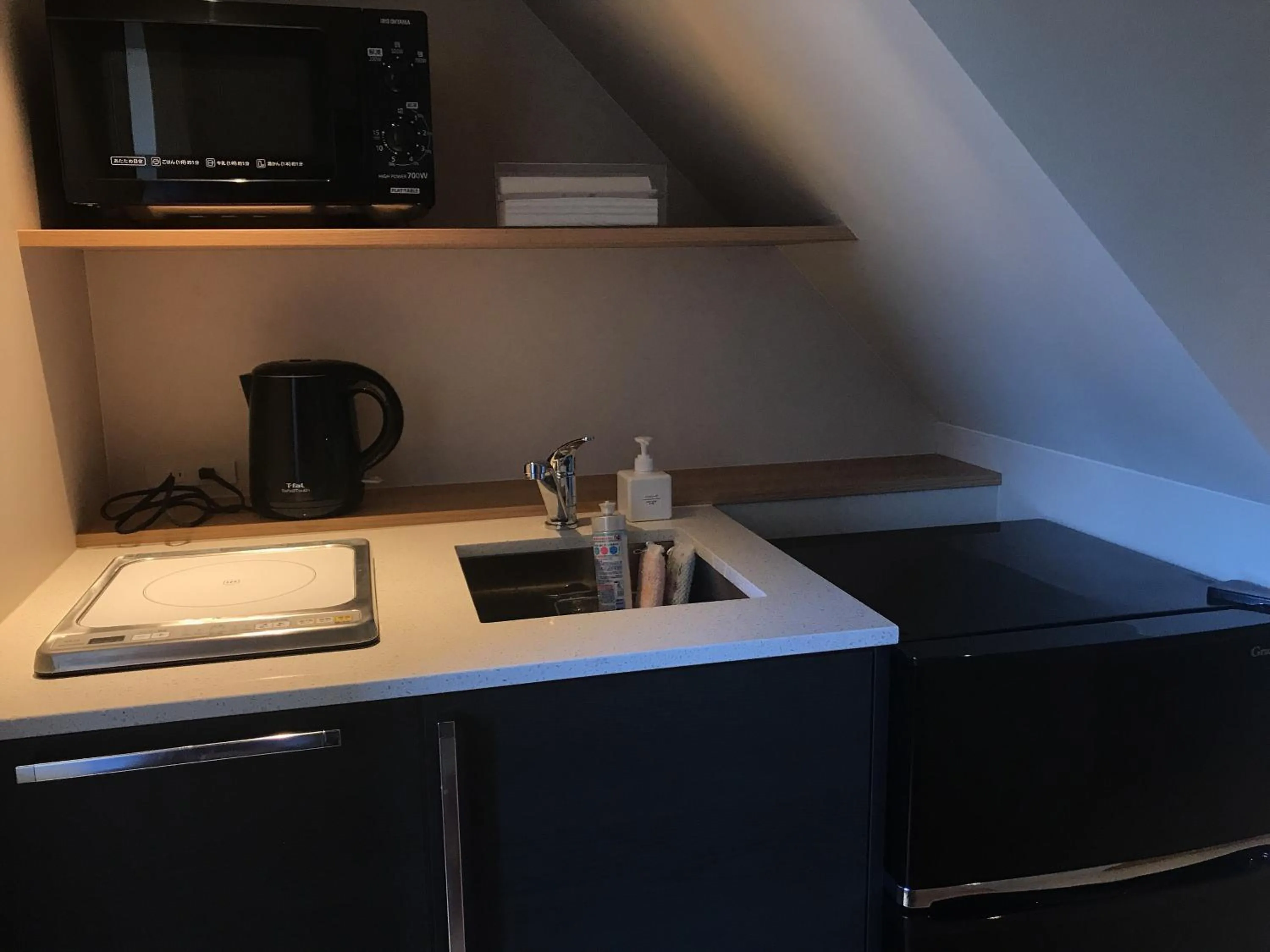 Communal kitchen in Shiki Shiki Higashiyama