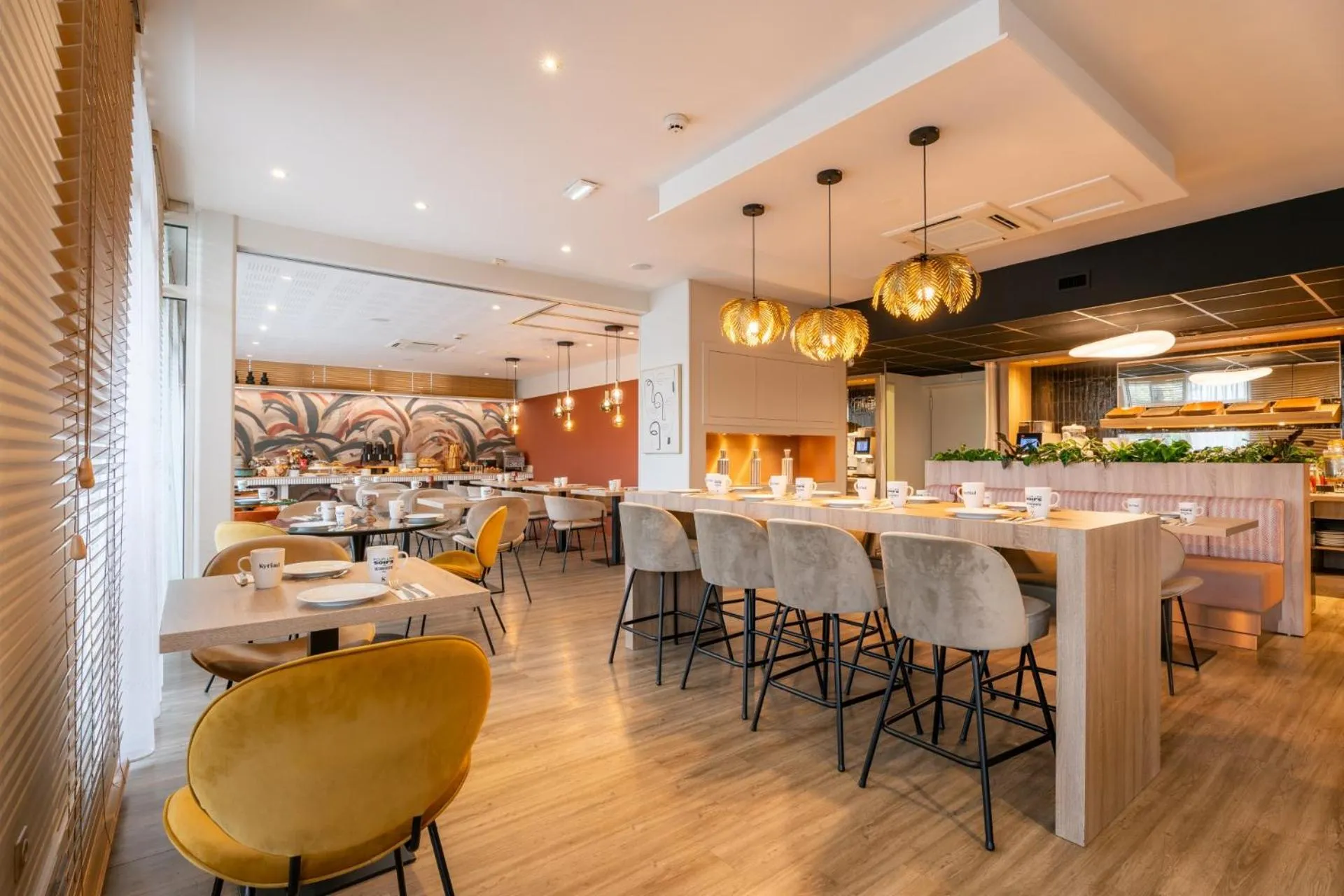 Breakfast in Kyriad Prestige Vannes Centre-Palais des Arts
