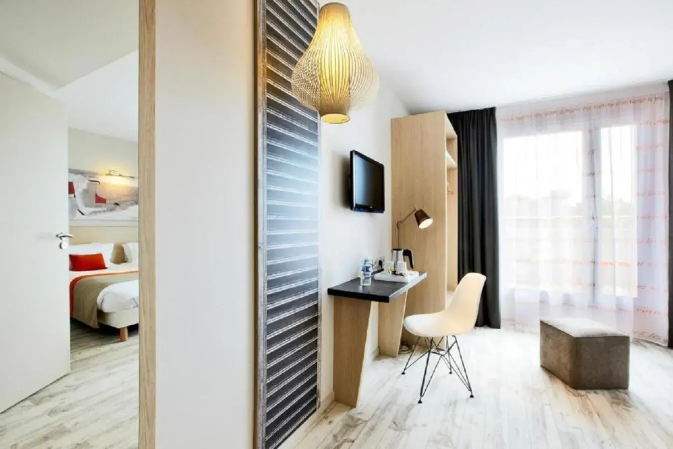 Superior Double Room in Kyriad Prestige Vannes Centre-Palais des Arts Superior Double Room in Kyriad Prestige Vannes Centre-Palais des Arts