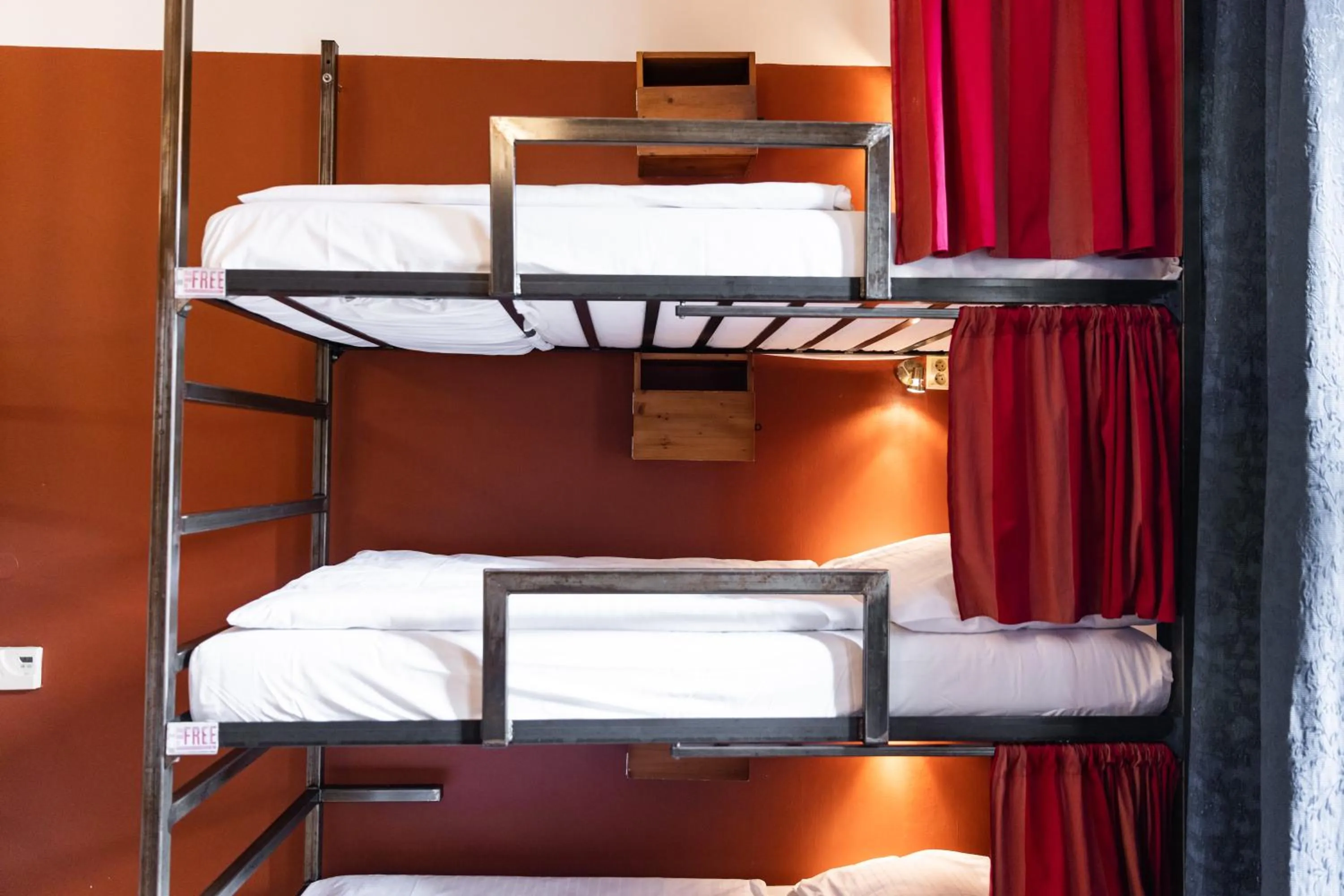 bunk bed, Bed in Sir Toby's Hostel