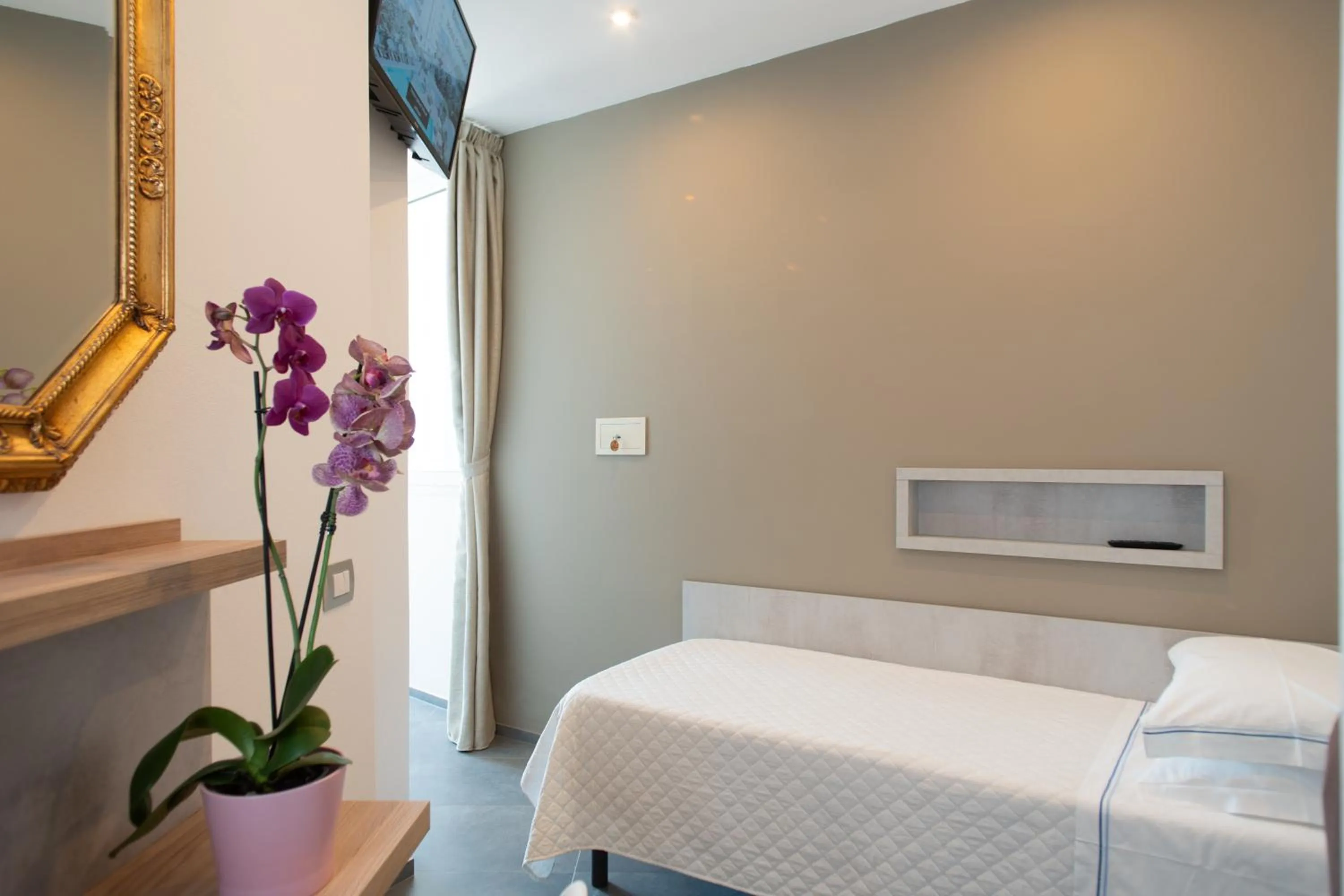 Bedroom, Bed in Hotel Colorado Cesenatico