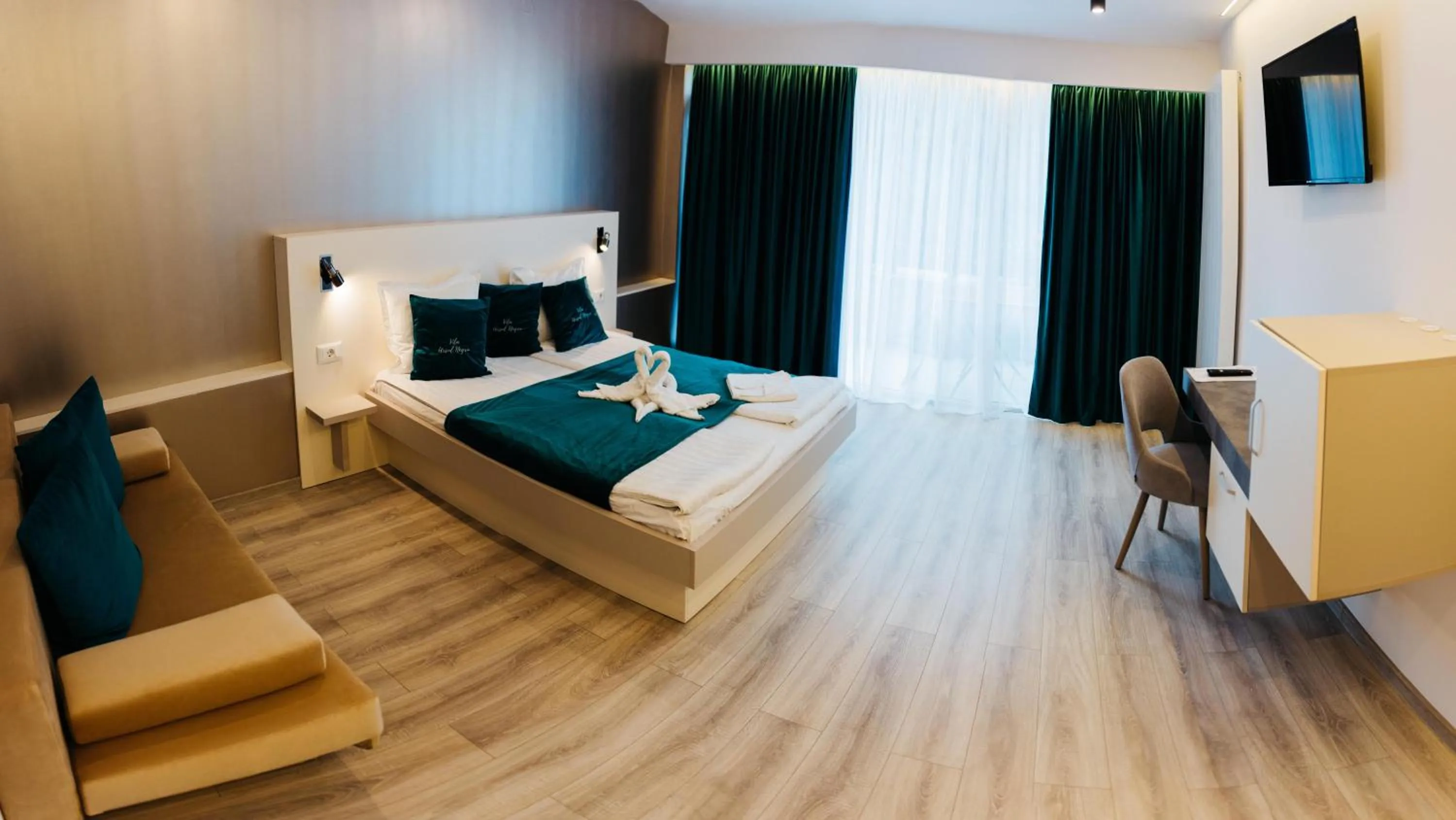 Bed in Vila Ursul Negru