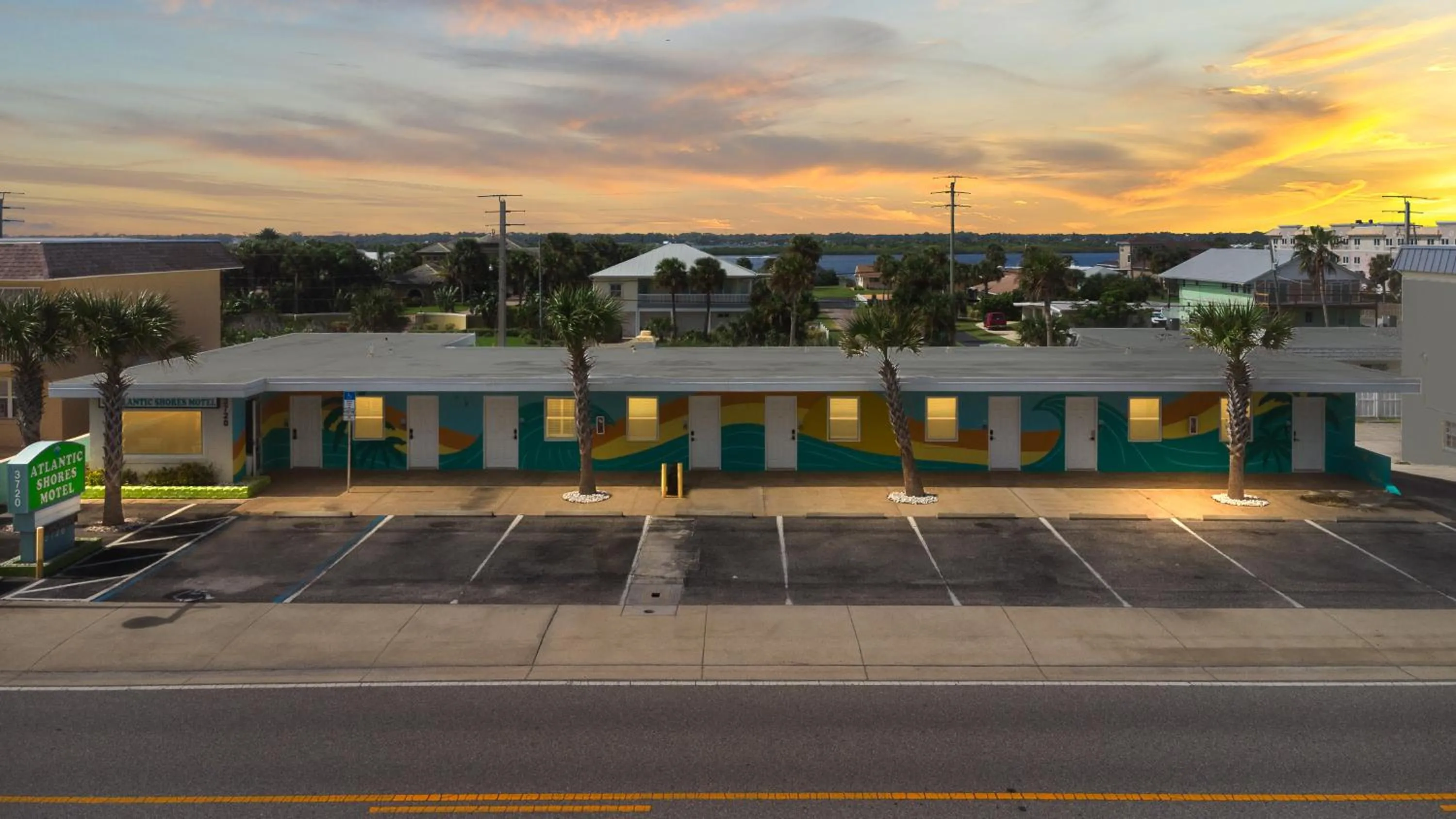 Quiet street view in Atlantic Shores Motel