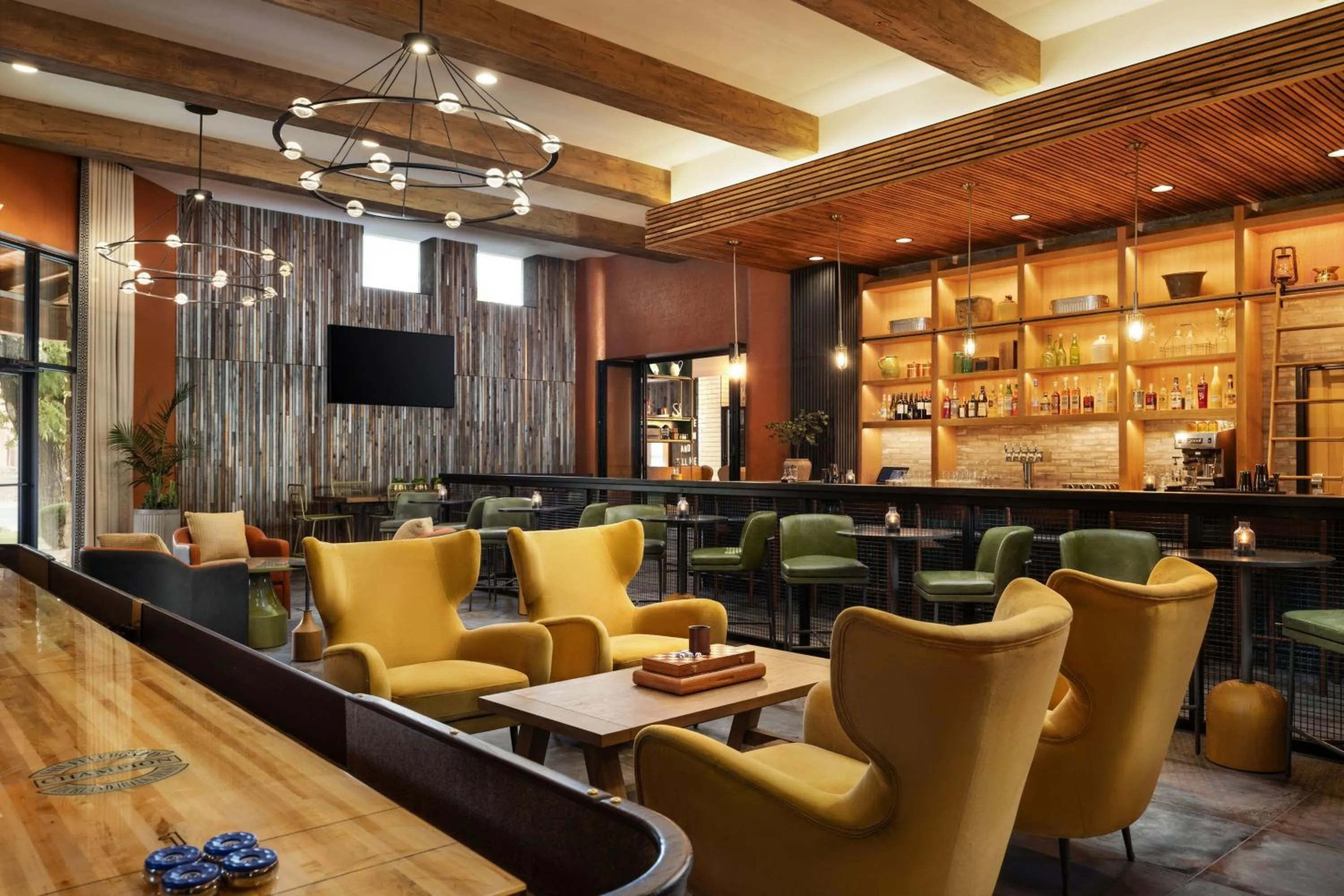 Lounge or bar in Red Cliffs Lodge Zion, A Tribute Portfolio Hotel - Marriott Bonvoy