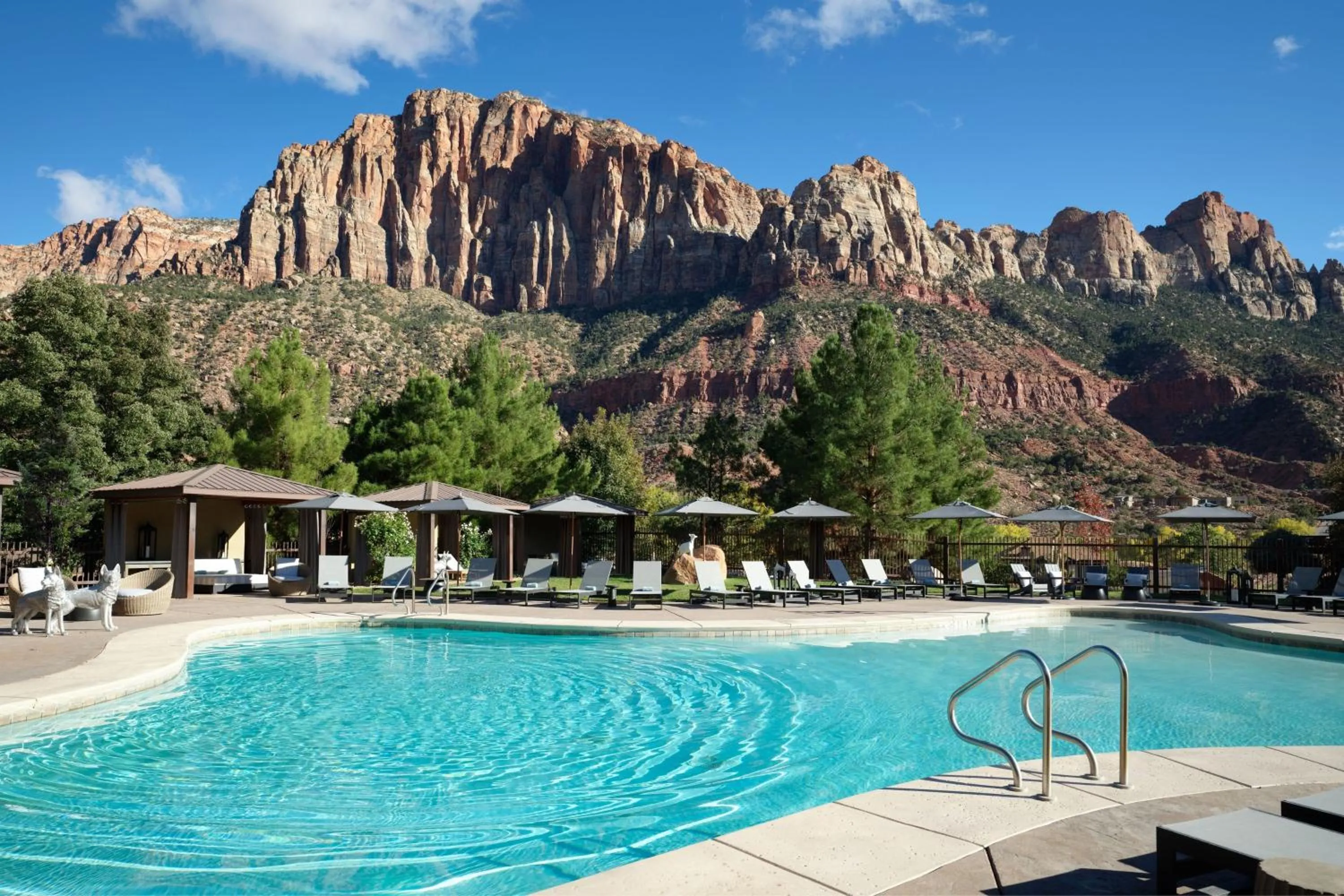 Swimming pool in Red Cliffs Lodge Zion, A Tribute Portfolio Hotel - Marriott Bonvoy