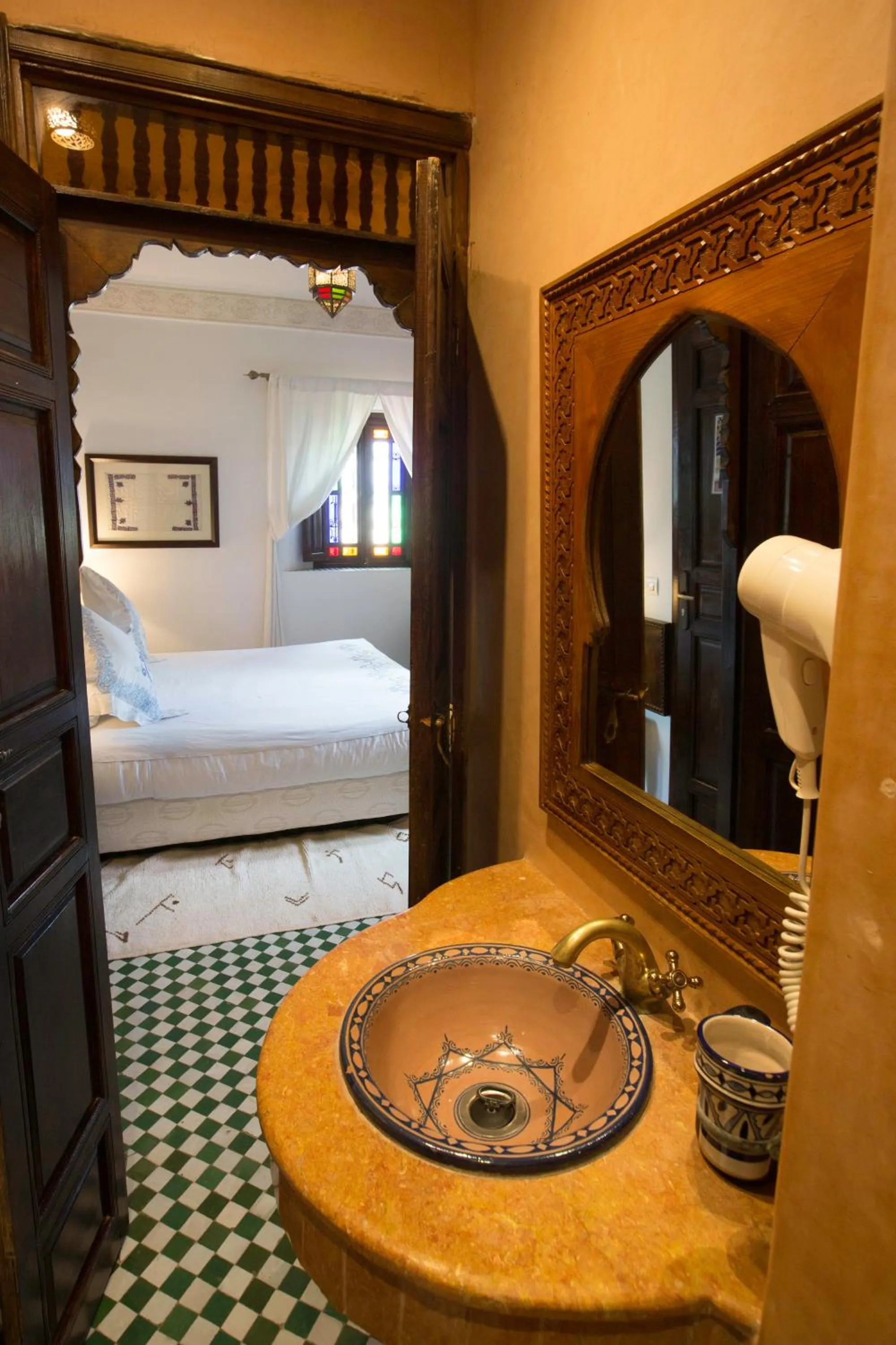 Bed in Dar Fes Medina Ziat