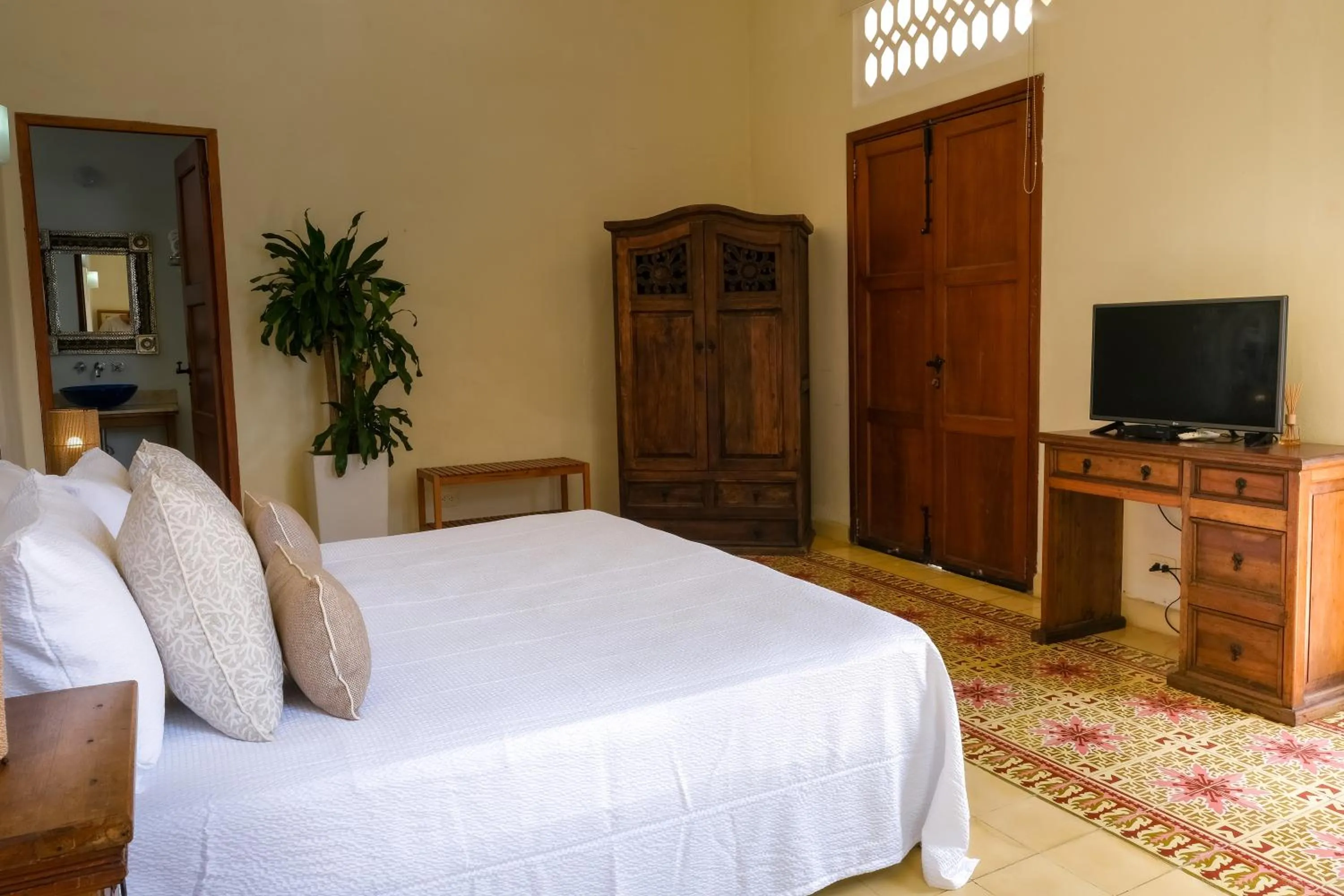 Bedroom, Bed in Casa Bustamante Hotel Boutique