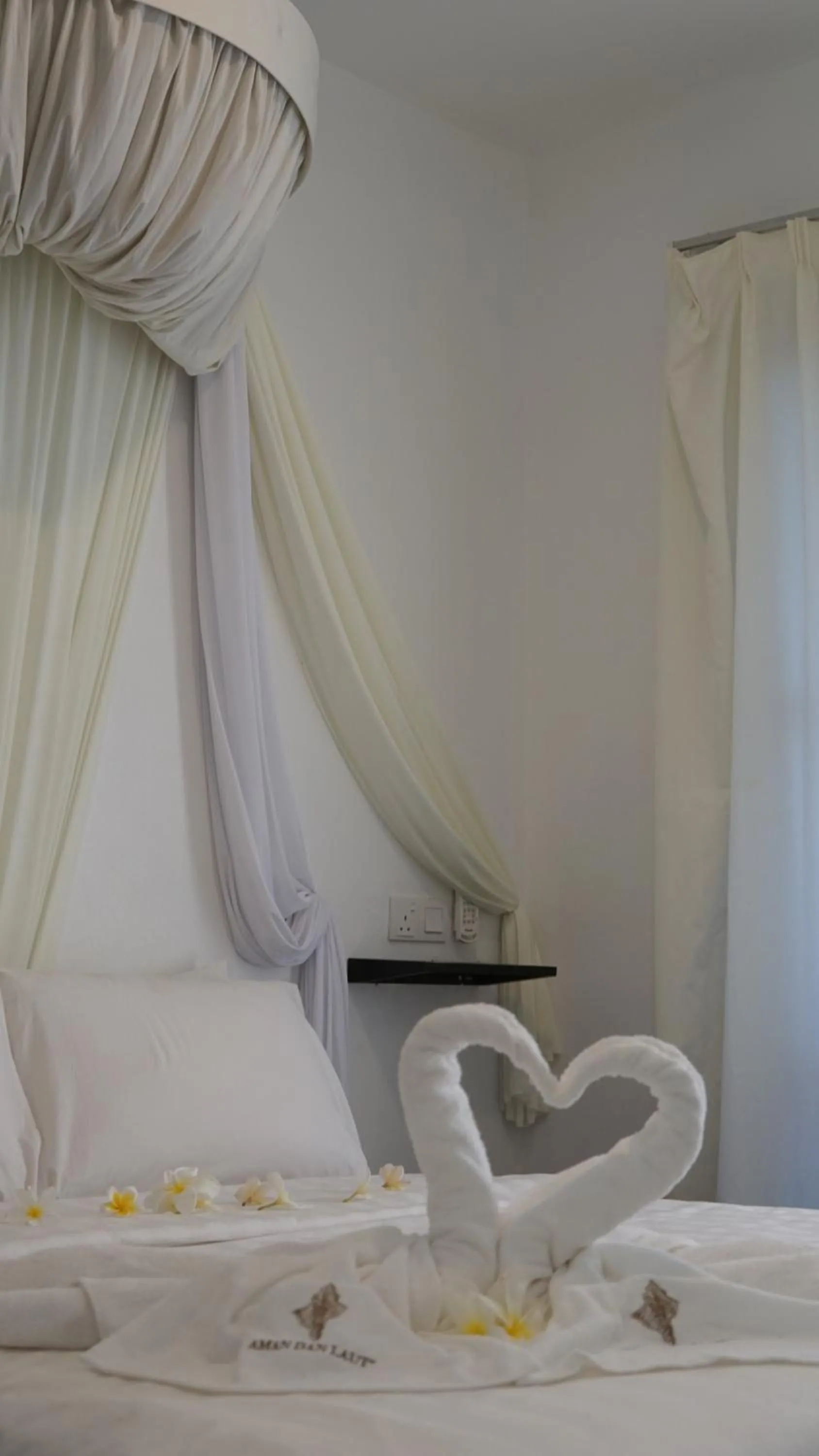 Bed in Aman Dan Laut