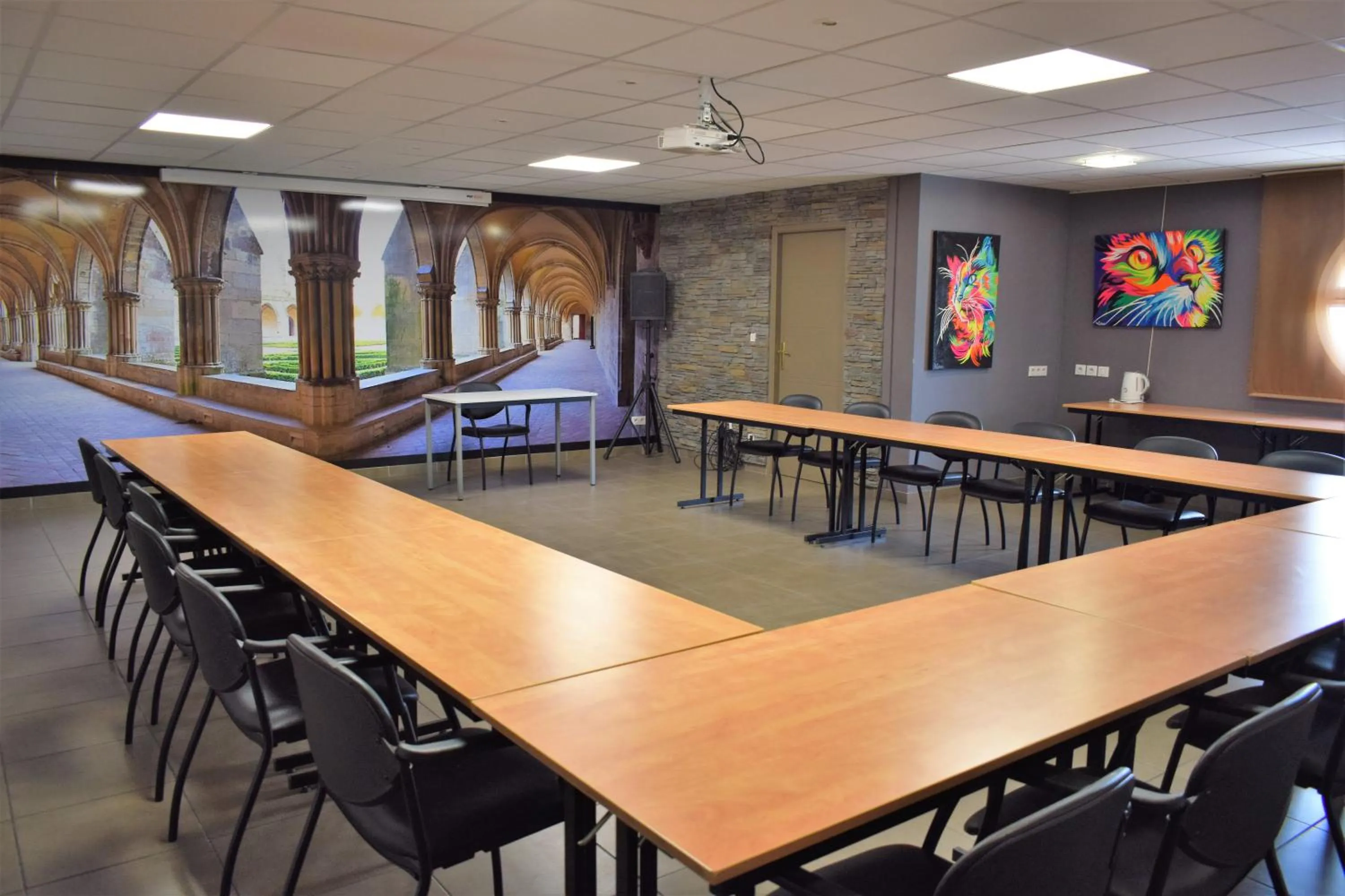 Meeting/conference room in Logis Hôtel La Fauceille