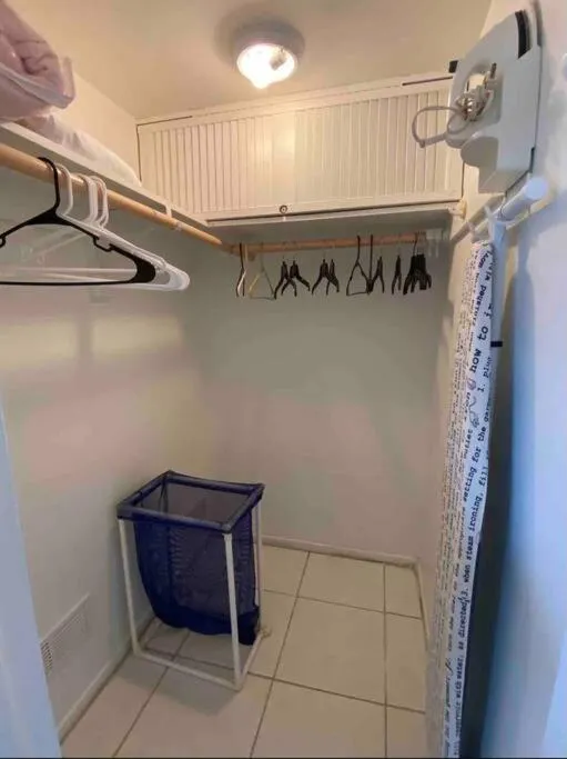 Aloha Apartments On the Intracoastal-Walk to the Beach