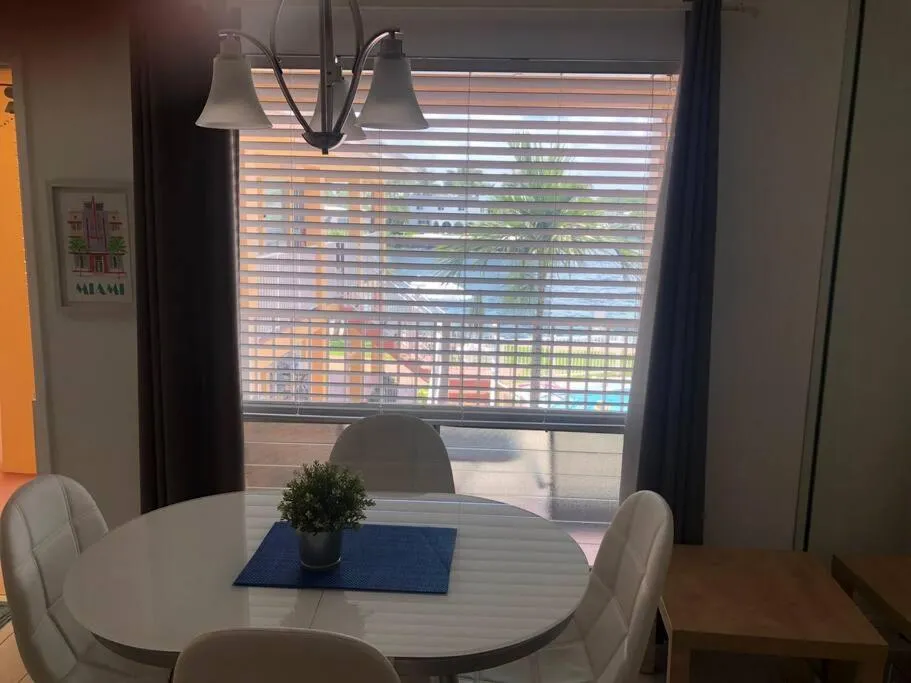 Aloha Apartments On the Intracoastal-Walk to the Beach