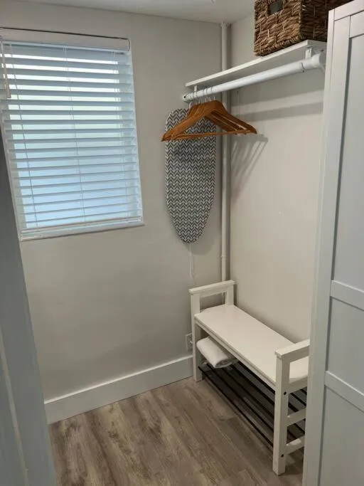 Aloha Apartments On the Intracoastal-Walk to the Beach