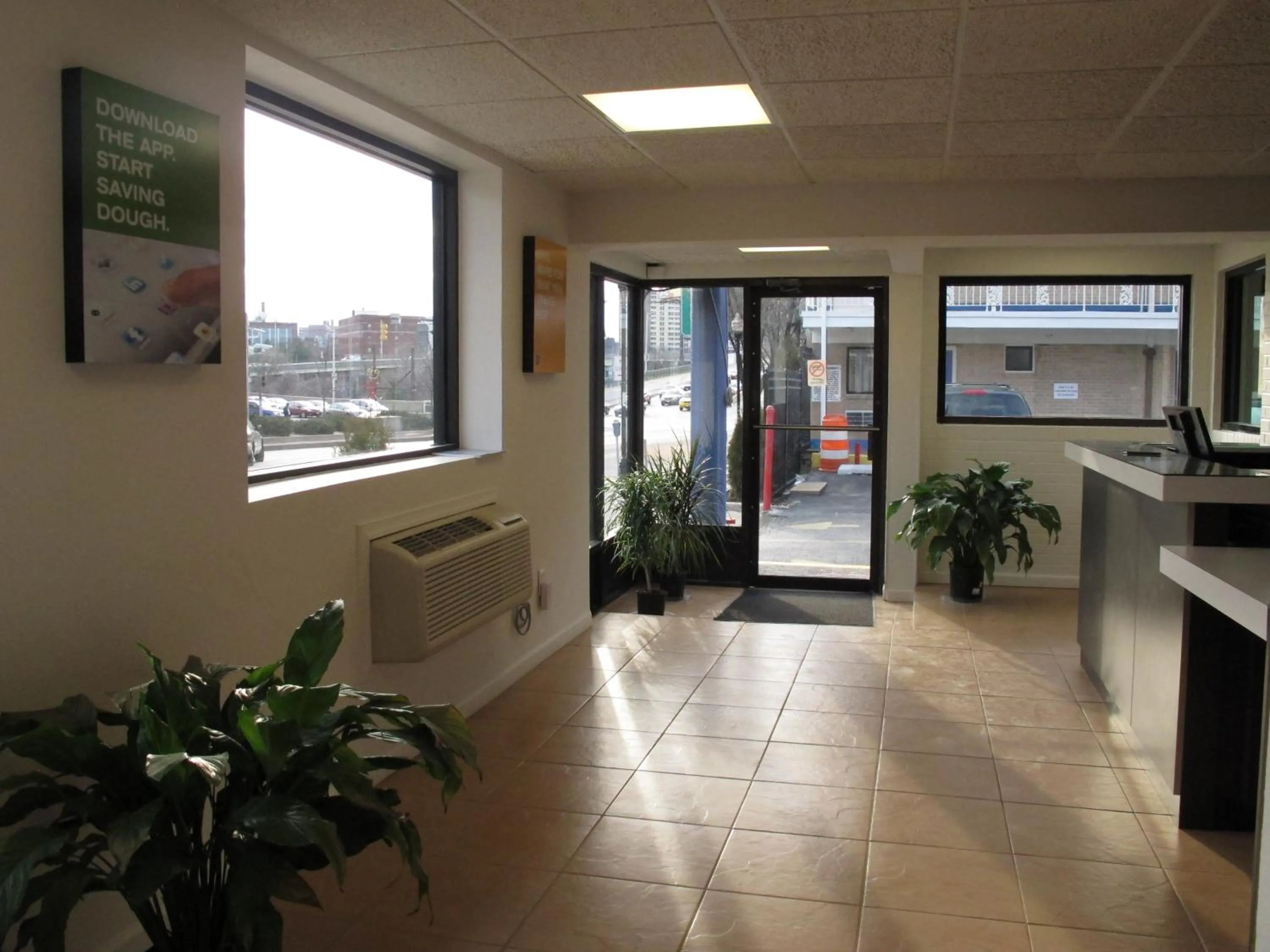 Lobby or reception in Motel 6 Baltimore MD
