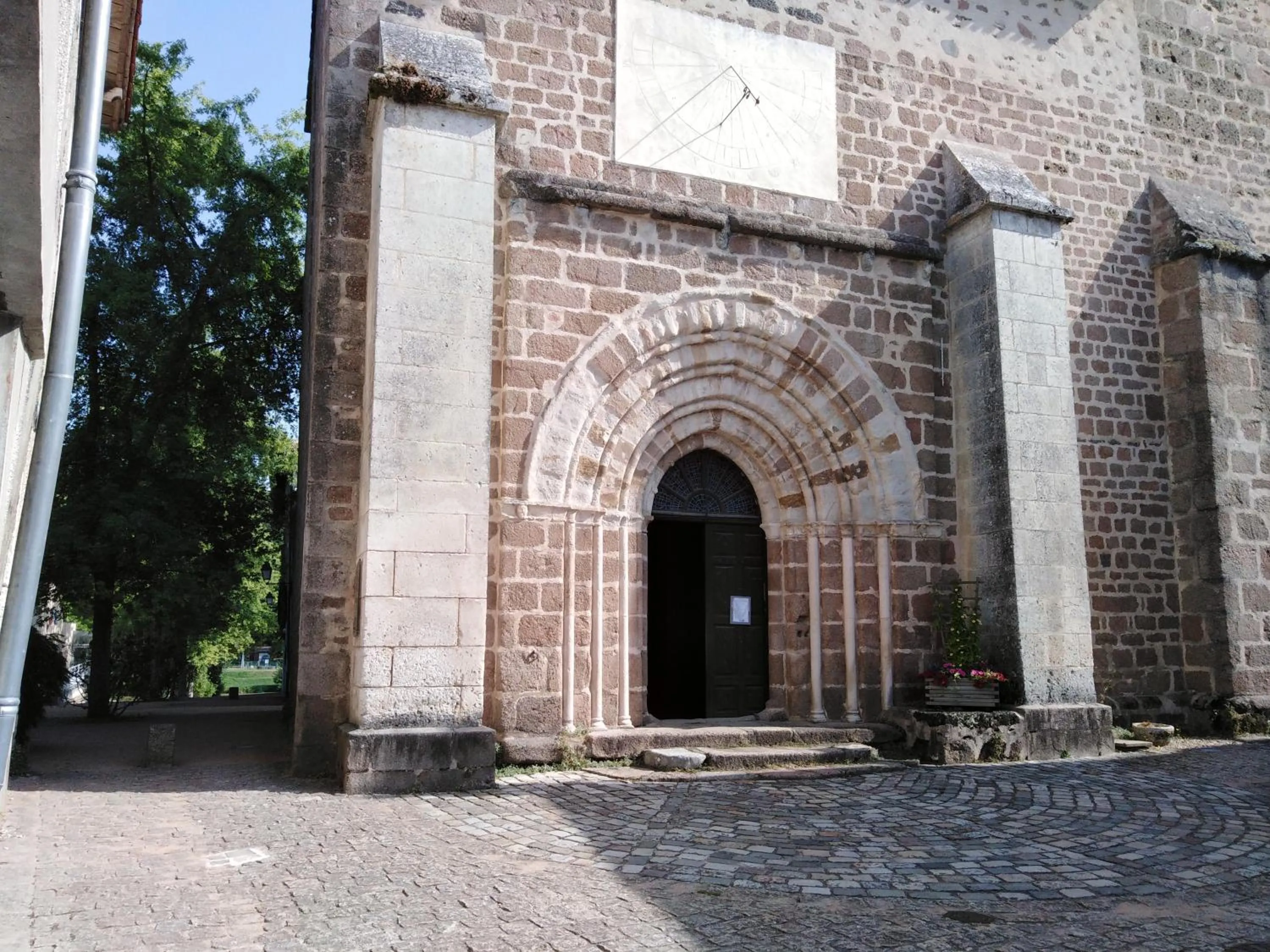 Nearby landmark in La Belle Vienne