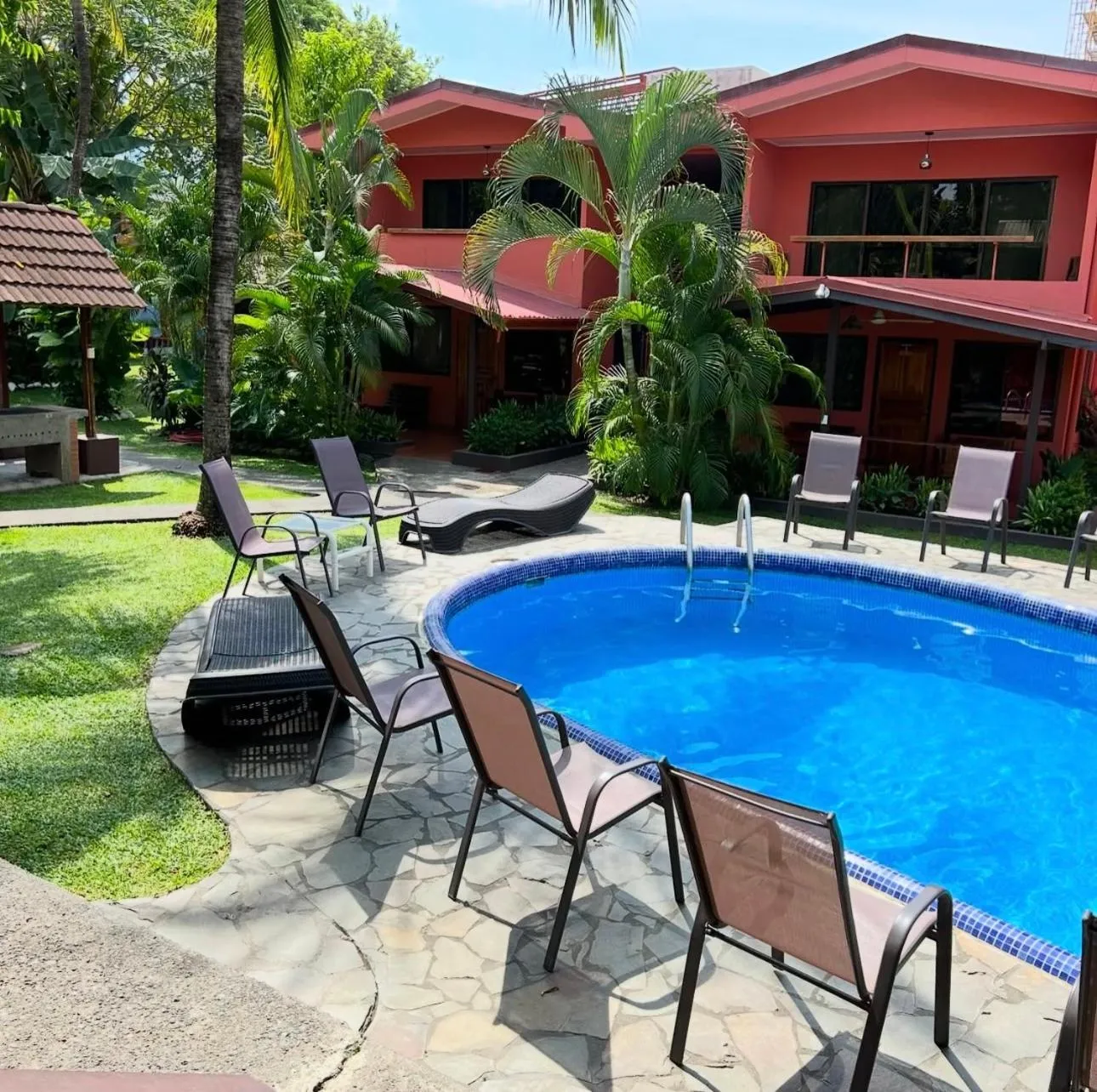 Swimming pool in Hotel Los Ranchos