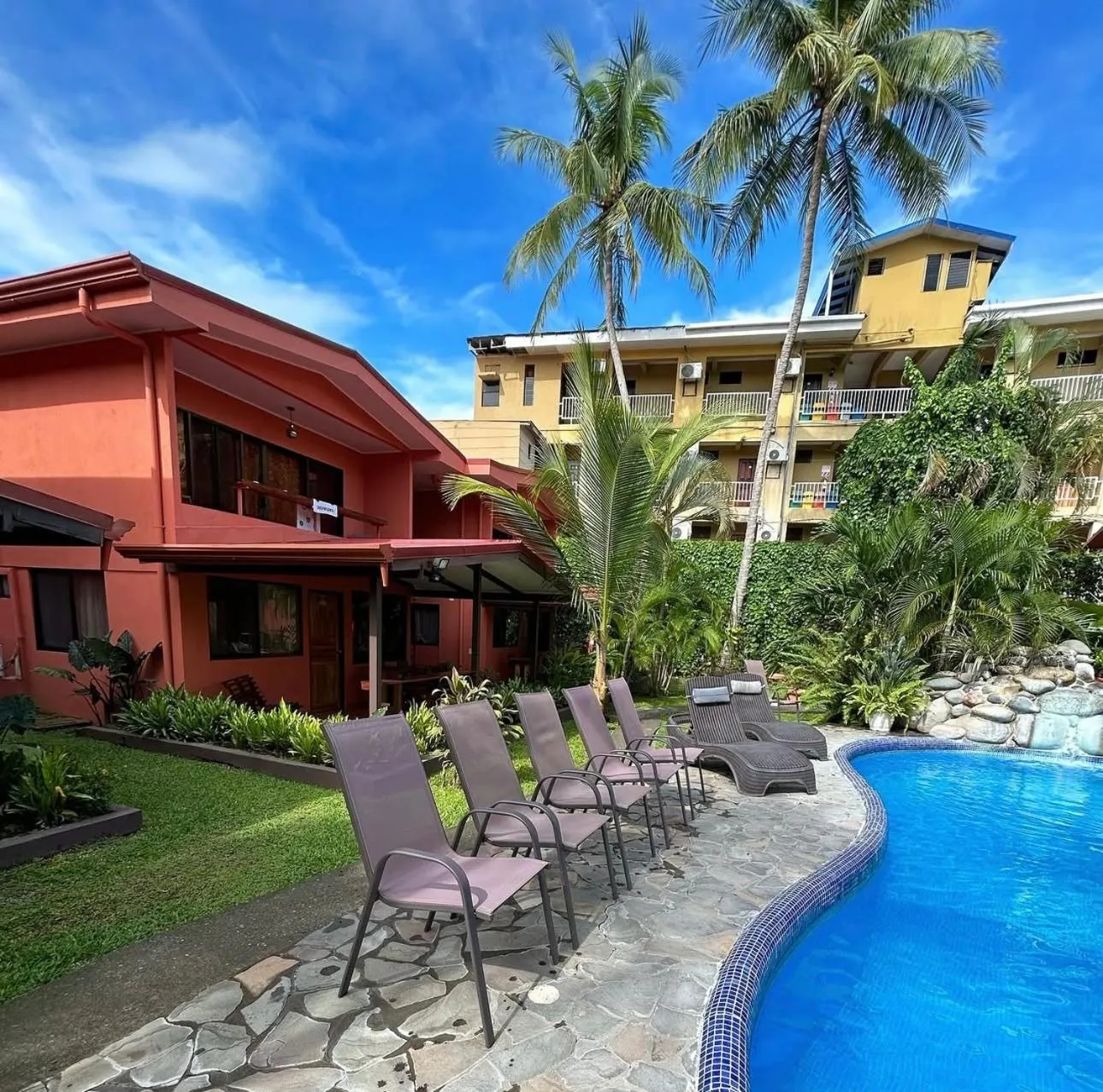 Swimming pool in Hotel Los Ranchos