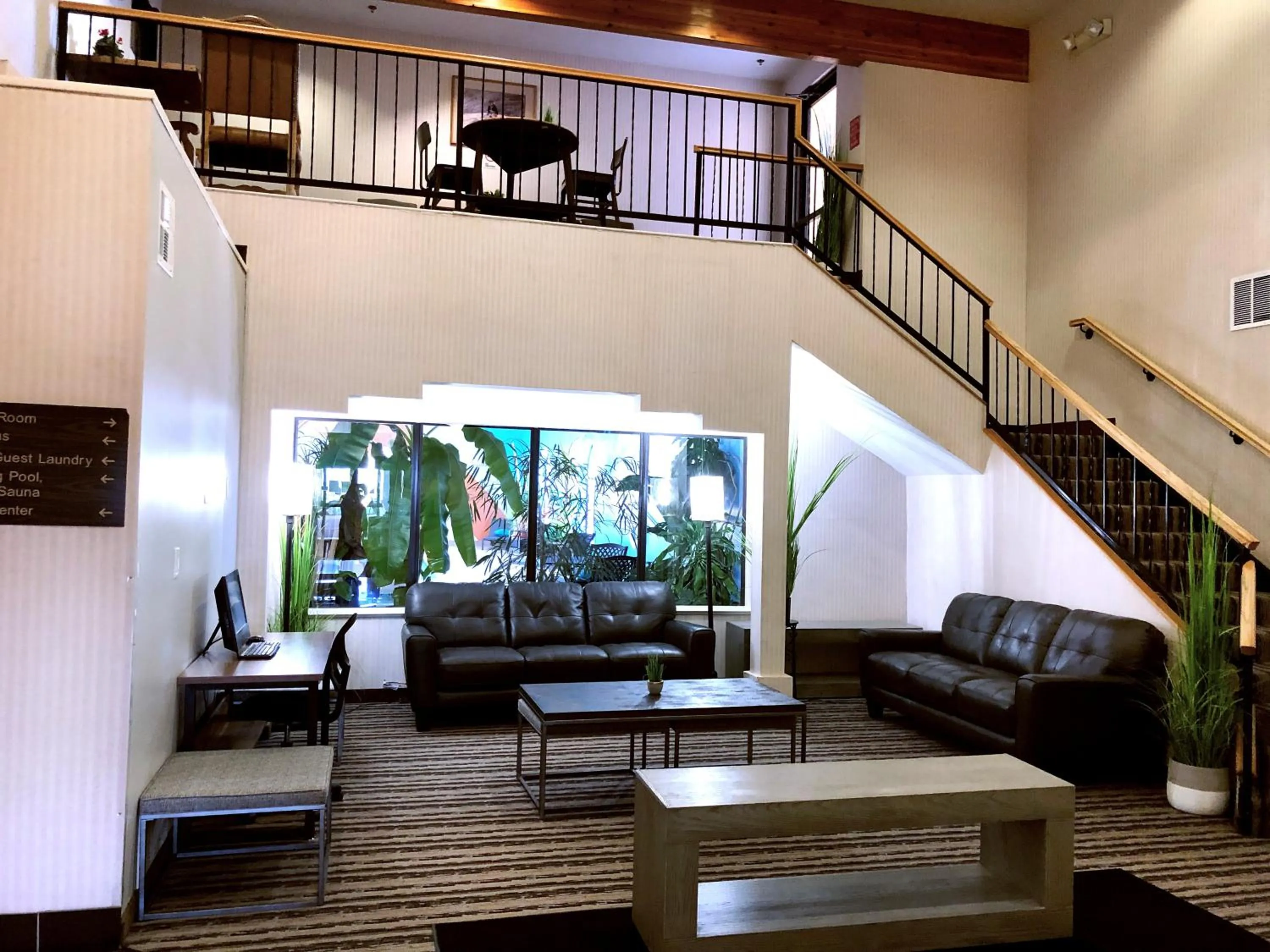 Lobby or reception in NavajoLand Inn