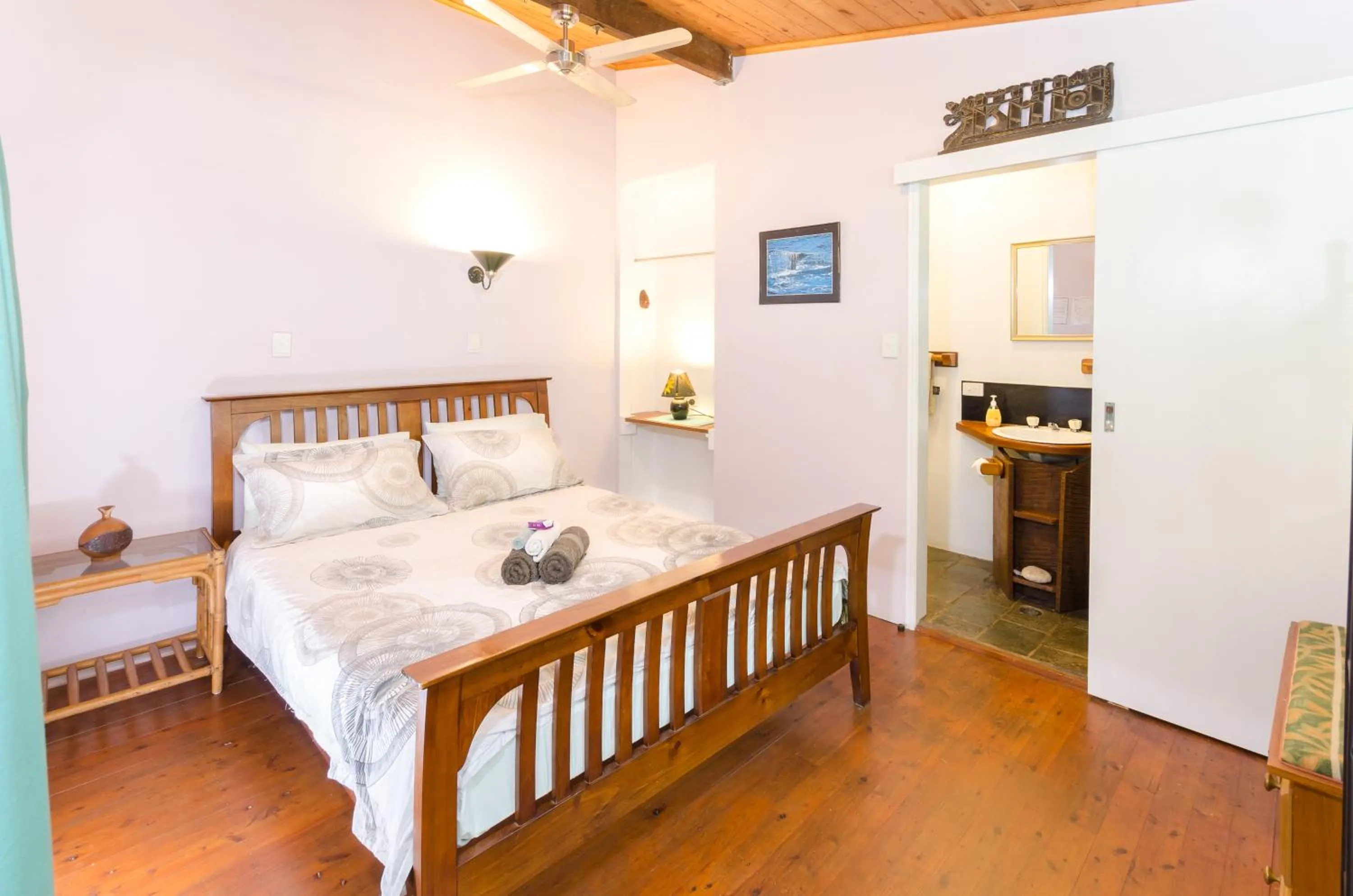 Bedroom, Bed in Epiphyte B & B