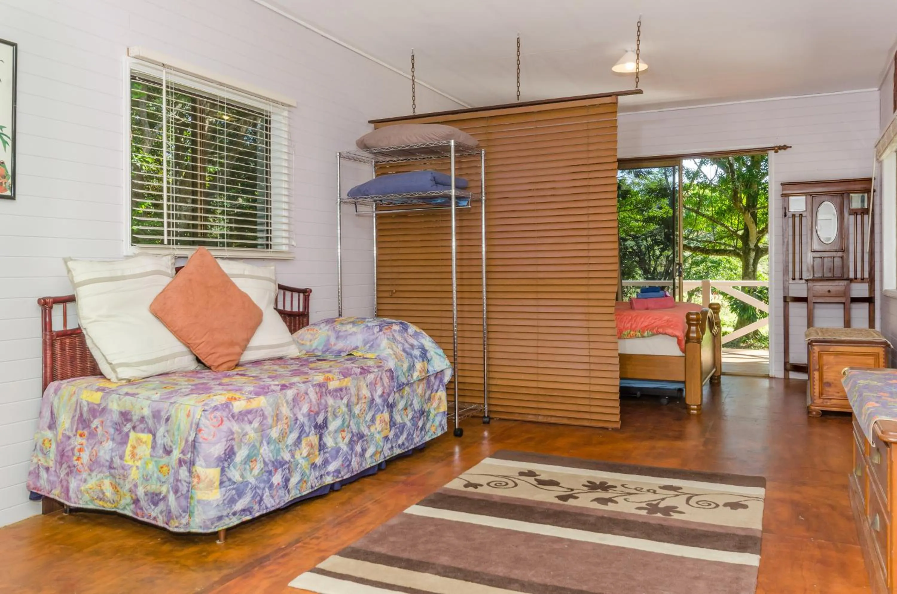 Photo of the whole room, Bed in Epiphyte B & B