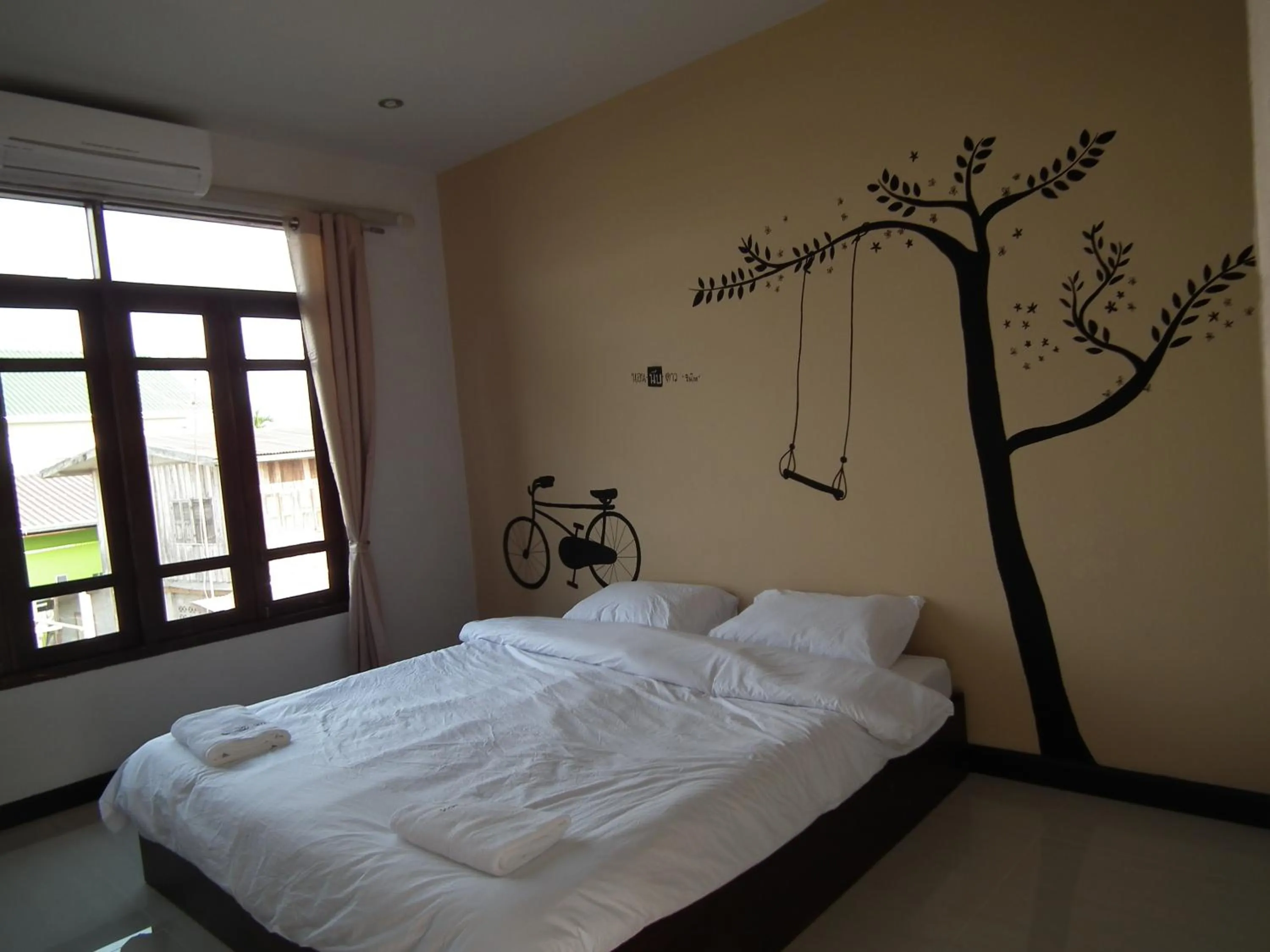 Bed in Norn Nab Dao Rimkhong