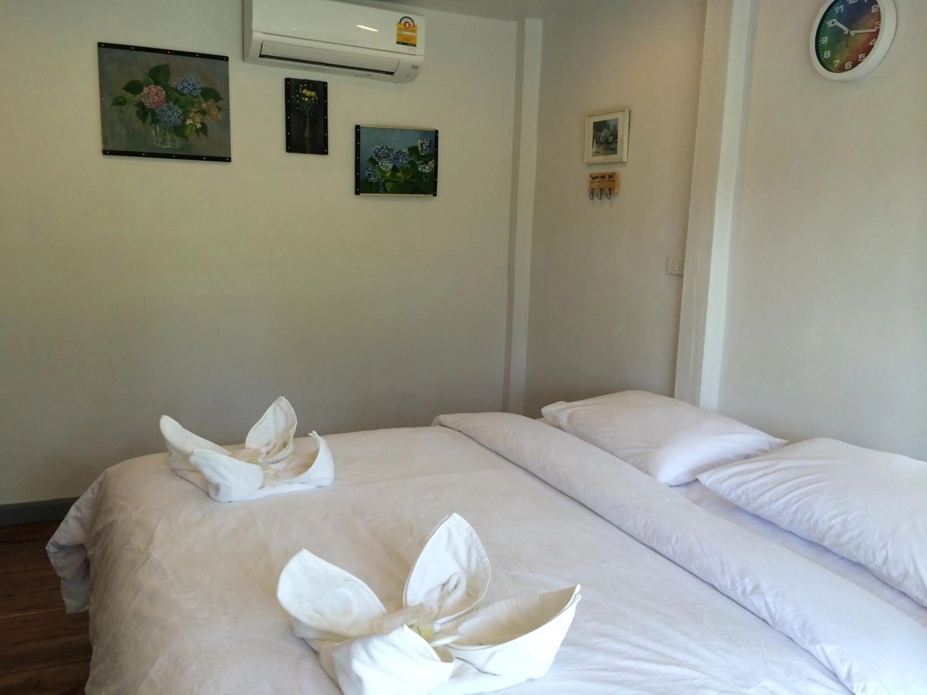 Bed in Norn Nab Dao RimPhu Resort