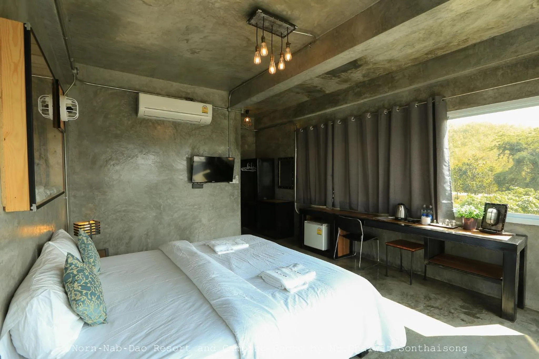 Bed in Norn Nab Dao RimPhu Resort