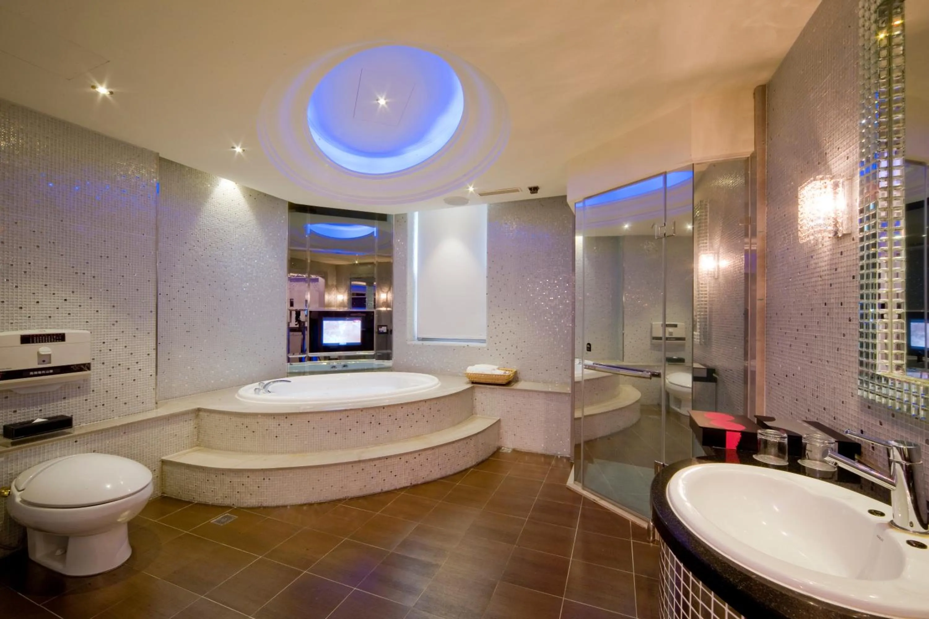 Shower in Wego Hotel - Linsen