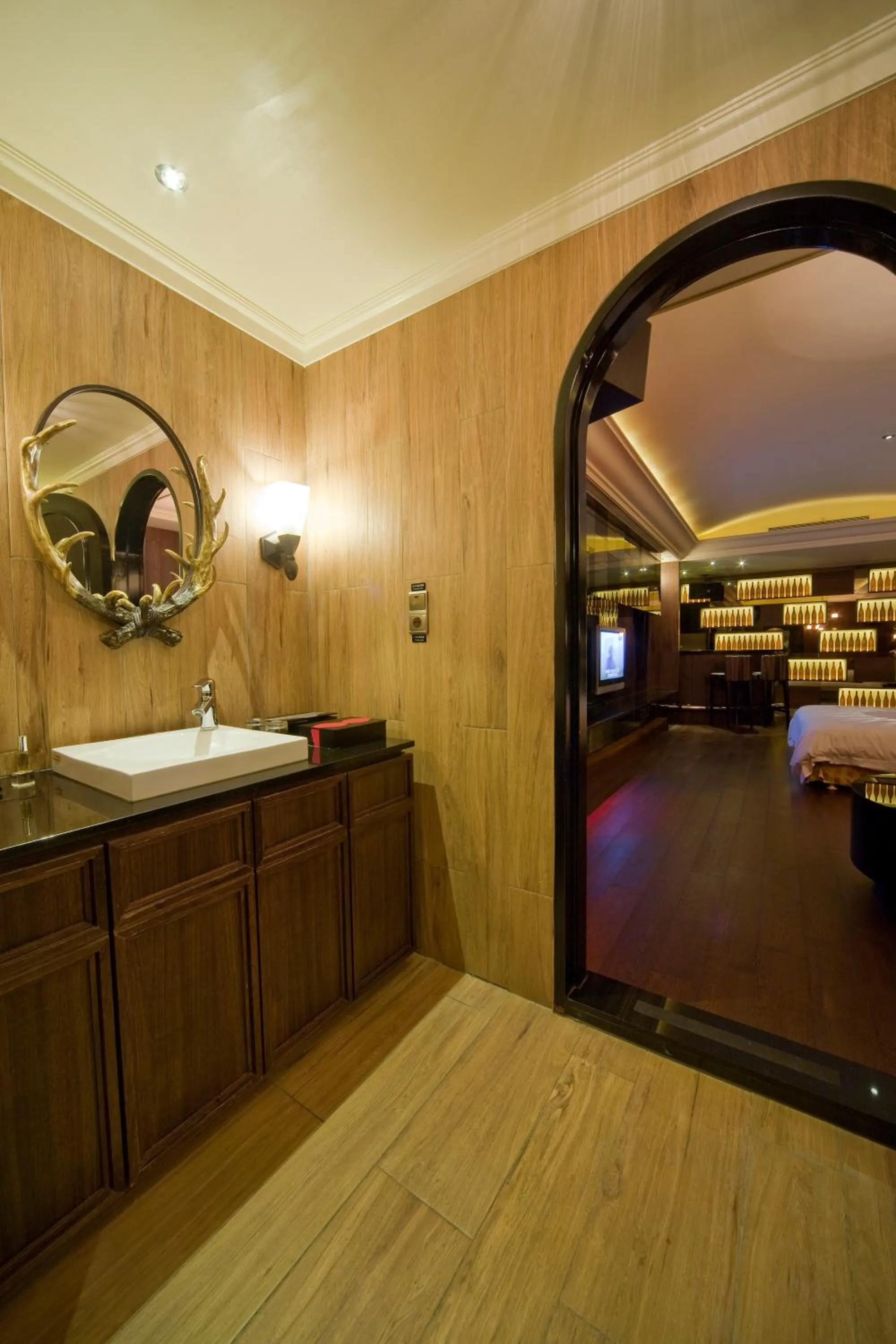 Decorative detail in Wego Hotel - Linsen