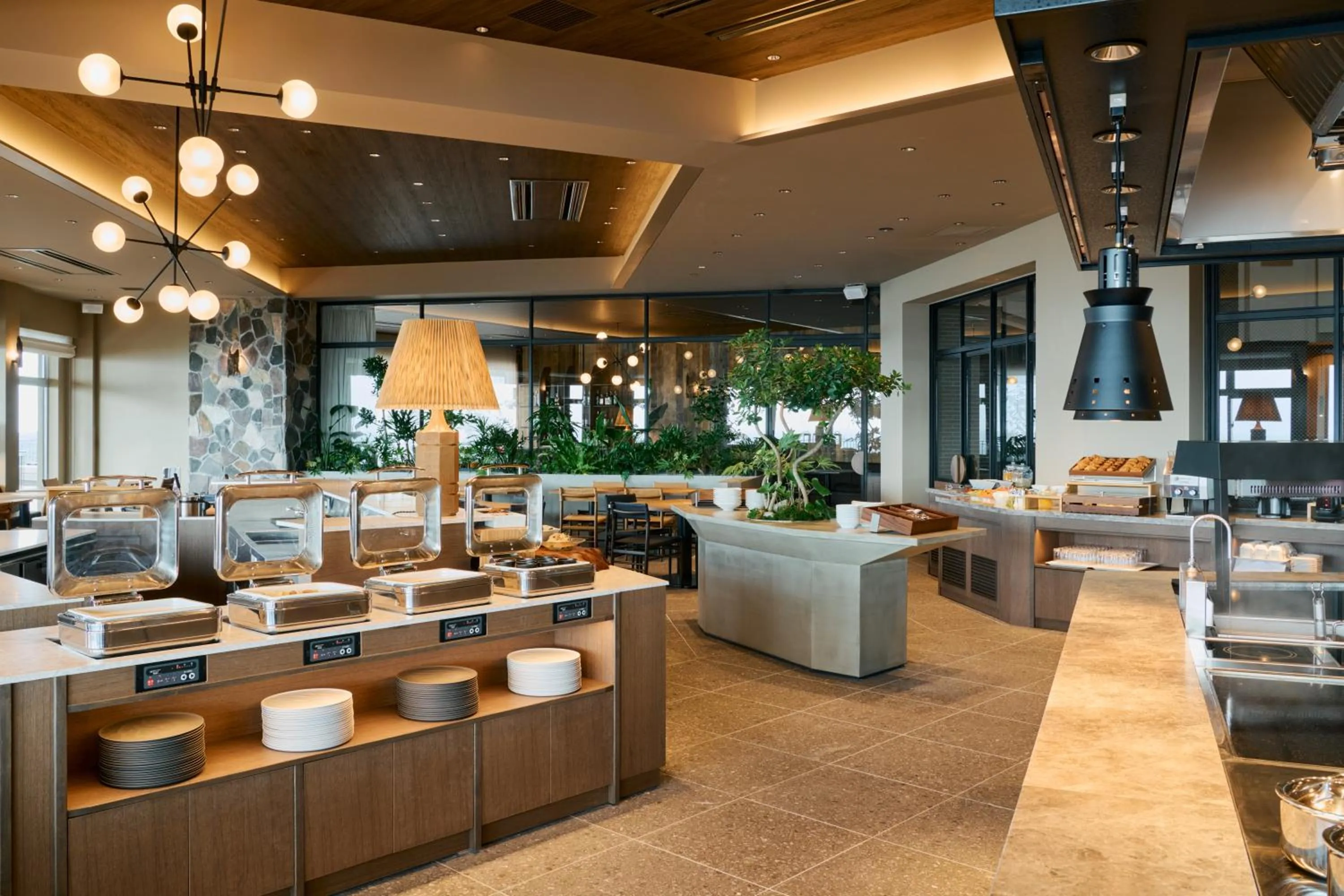 Restaurant/places to eat in samana hotel Yakushima