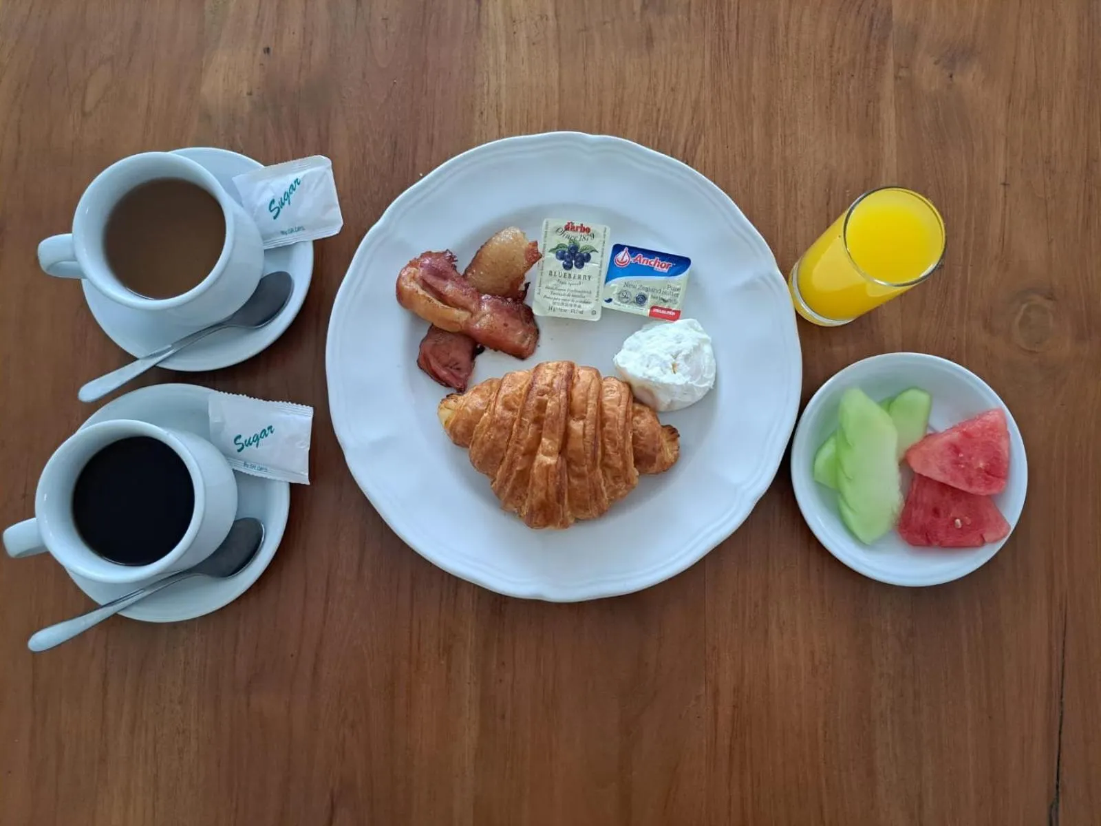 Food and drinks in Seminyak Lagoon All Suites Hotel