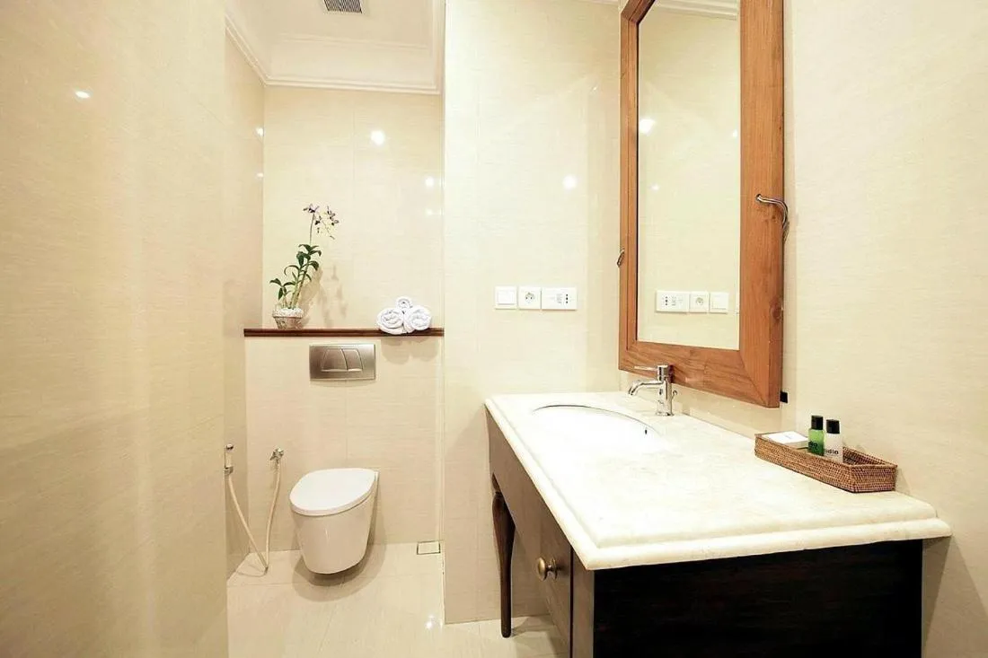 Toilet in Seminyak Lagoon All Suites Hotel