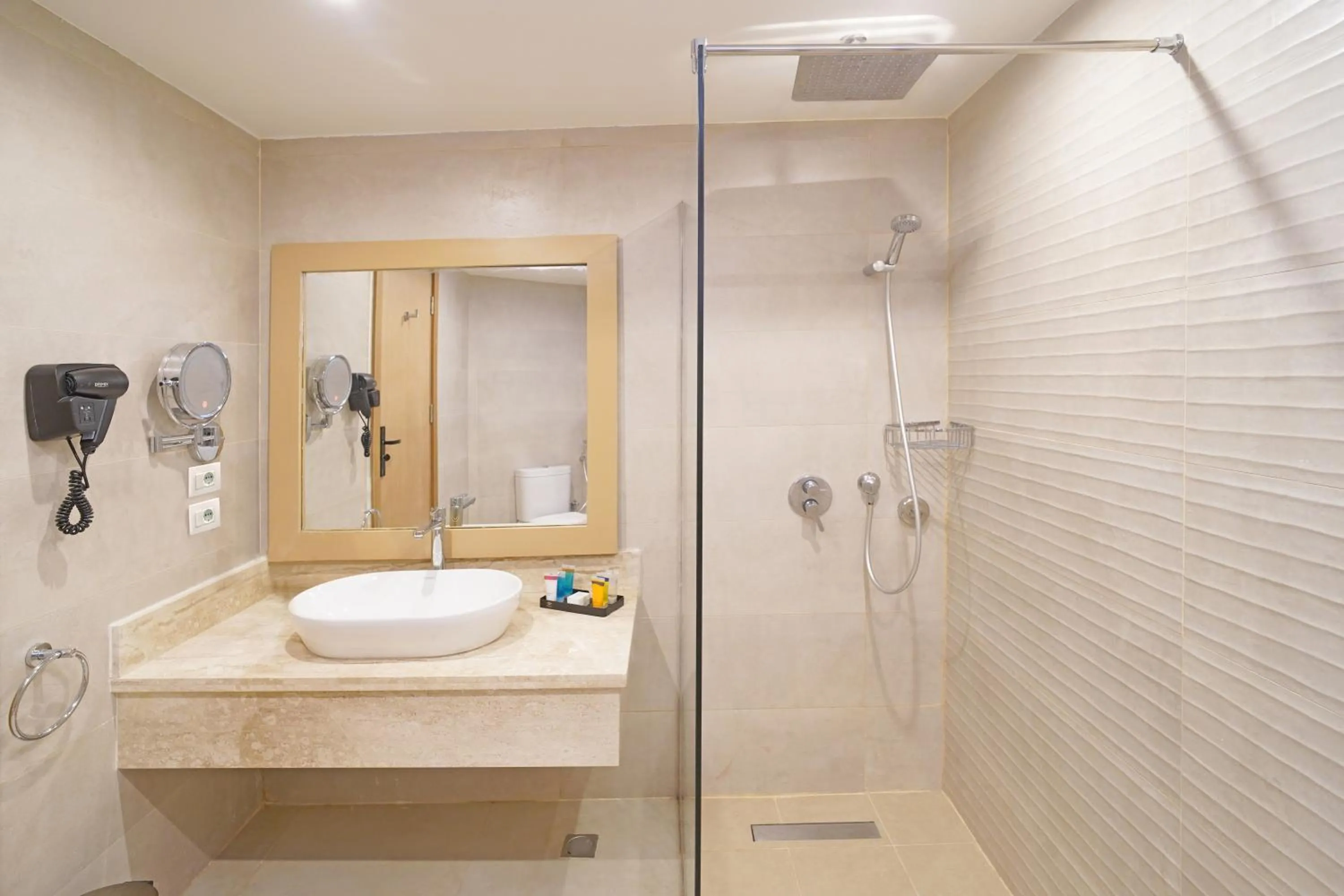 Shower in Safir Sharm Waterfalls Resort