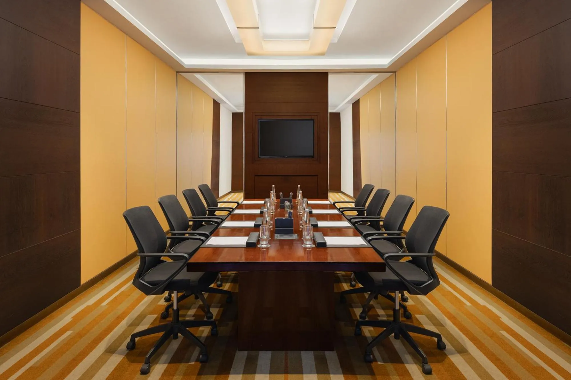 Meeting/conference room in Courtyard by Marriott Bhopal