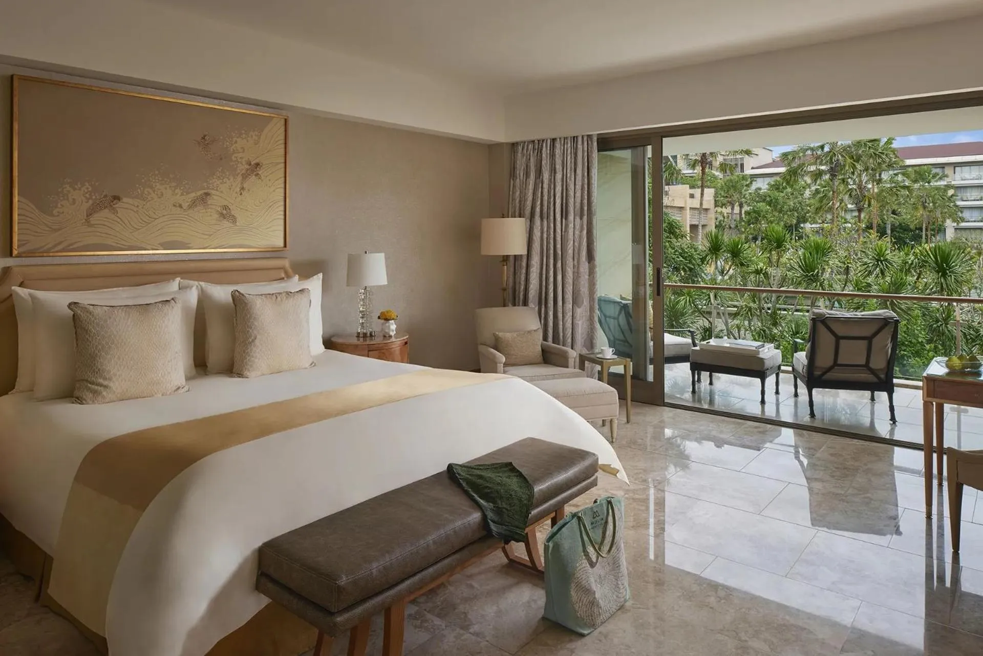 Bedroom, Bed in Mulia Resort