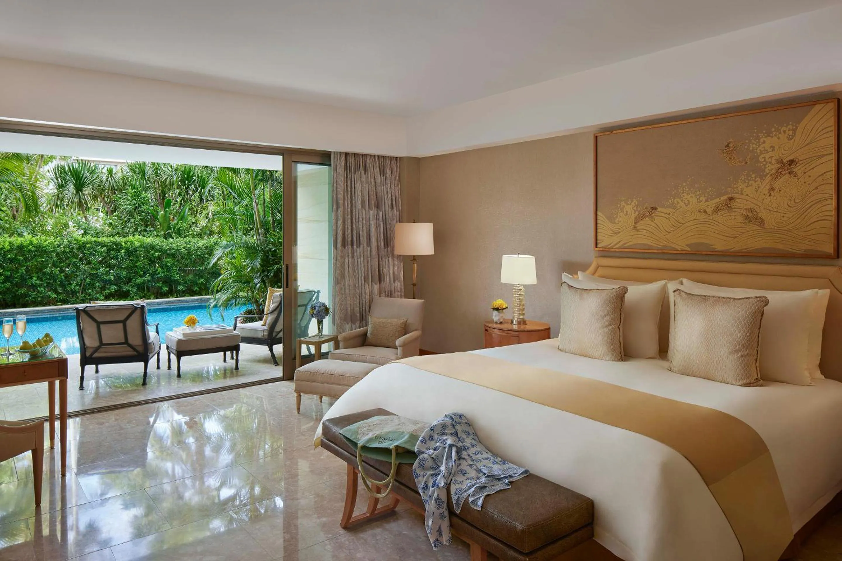 Bedroom, Bed in Mulia Resort