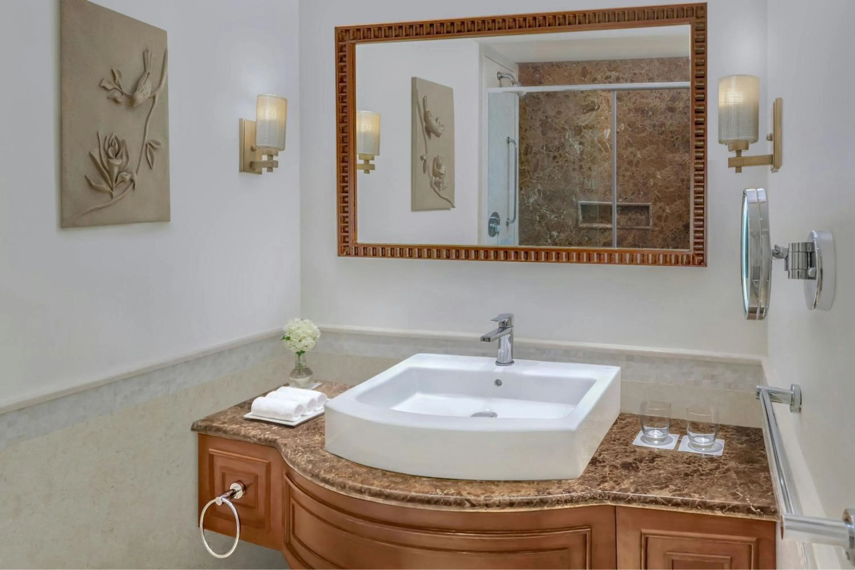 Bathroom in ITC Windsor, a Luxury Collection Hotel, Bengaluru